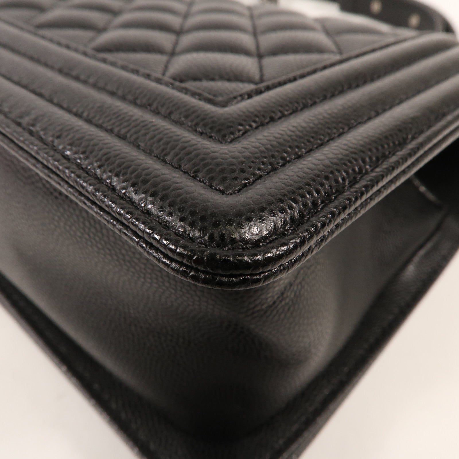 CHANEL 牛皮皮革Boy 25鏈帶肩背袋