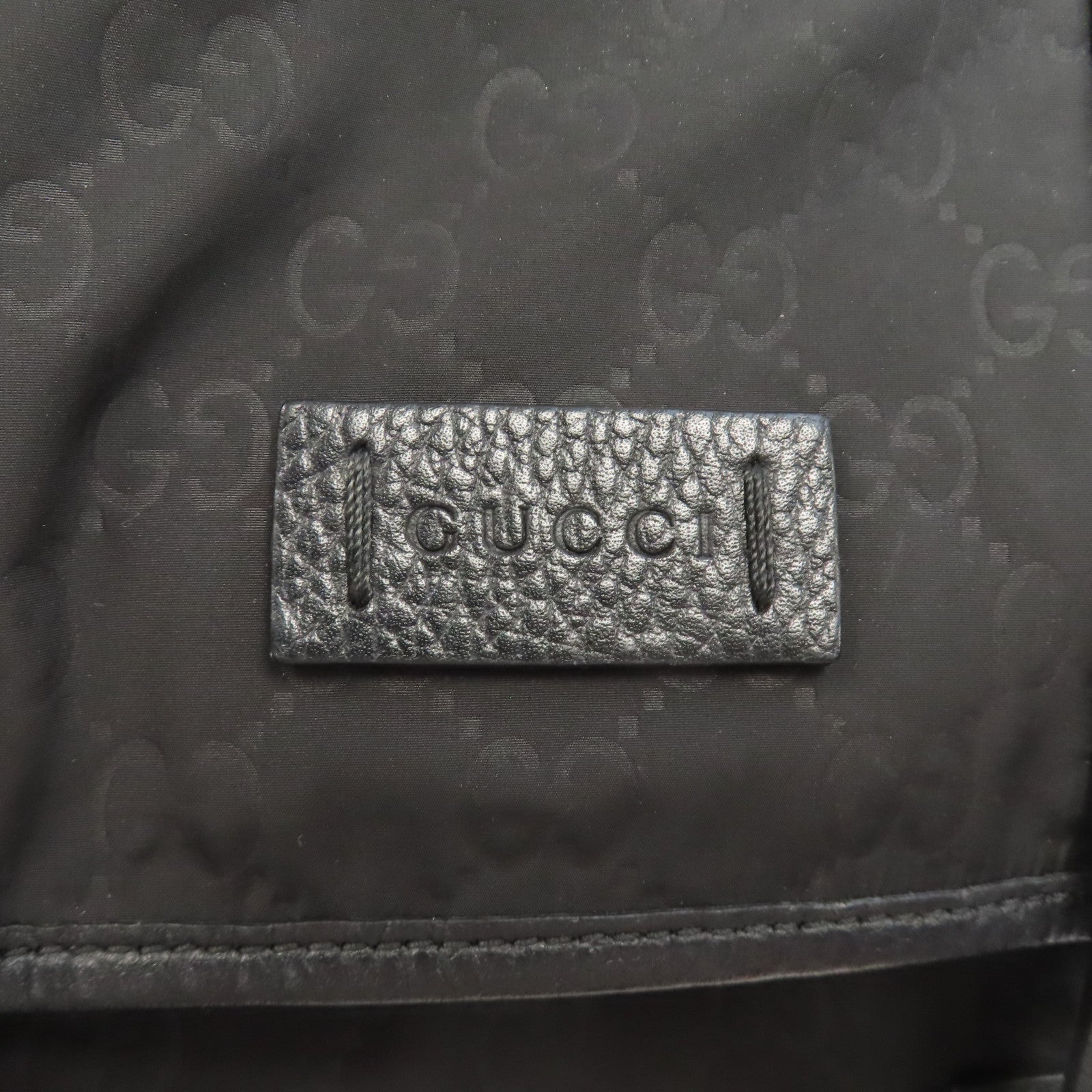 GUCCI 尼龍Shoulder Bag銀扣肩背袋黑色
