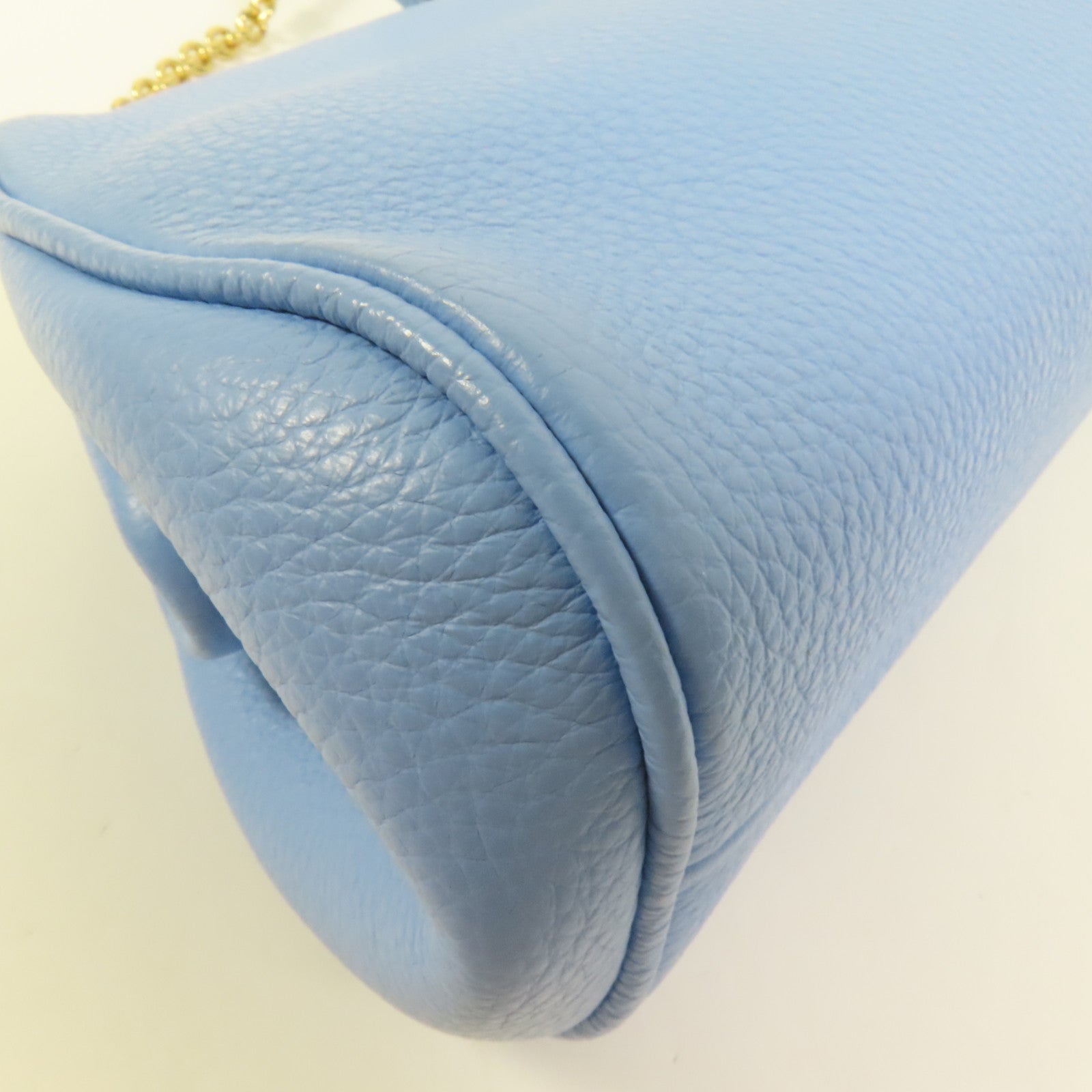 Salvatore Ferragamo 牛皮皮革Chain Shoulder肩背袋