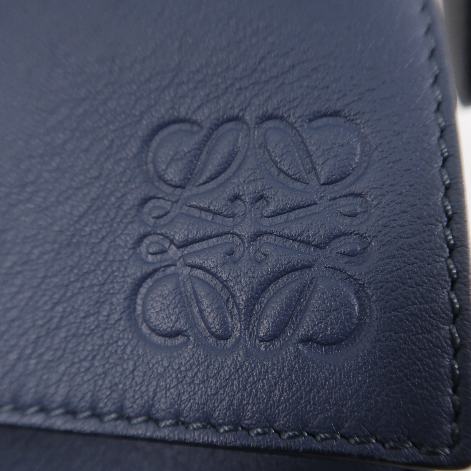 LOEWE 牛皮皮革Large Puzzle Edge Bag手挽肩背兩用袋