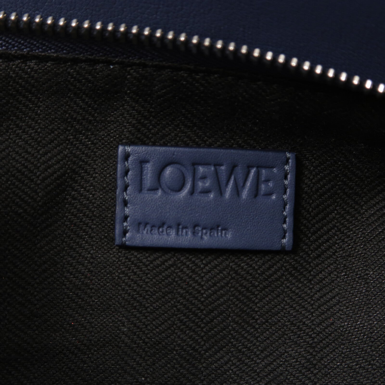 LOEWE 牛皮皮革Large Puzzle Edge Bag手挽肩背兩用袋