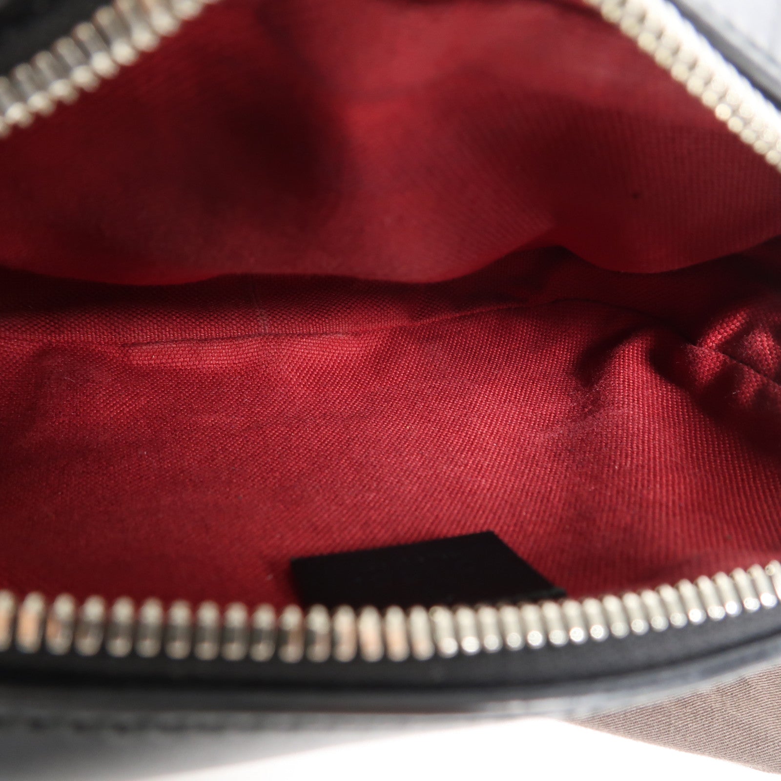 GUCCI 帆布Messenger Bag銀扣肩背袋