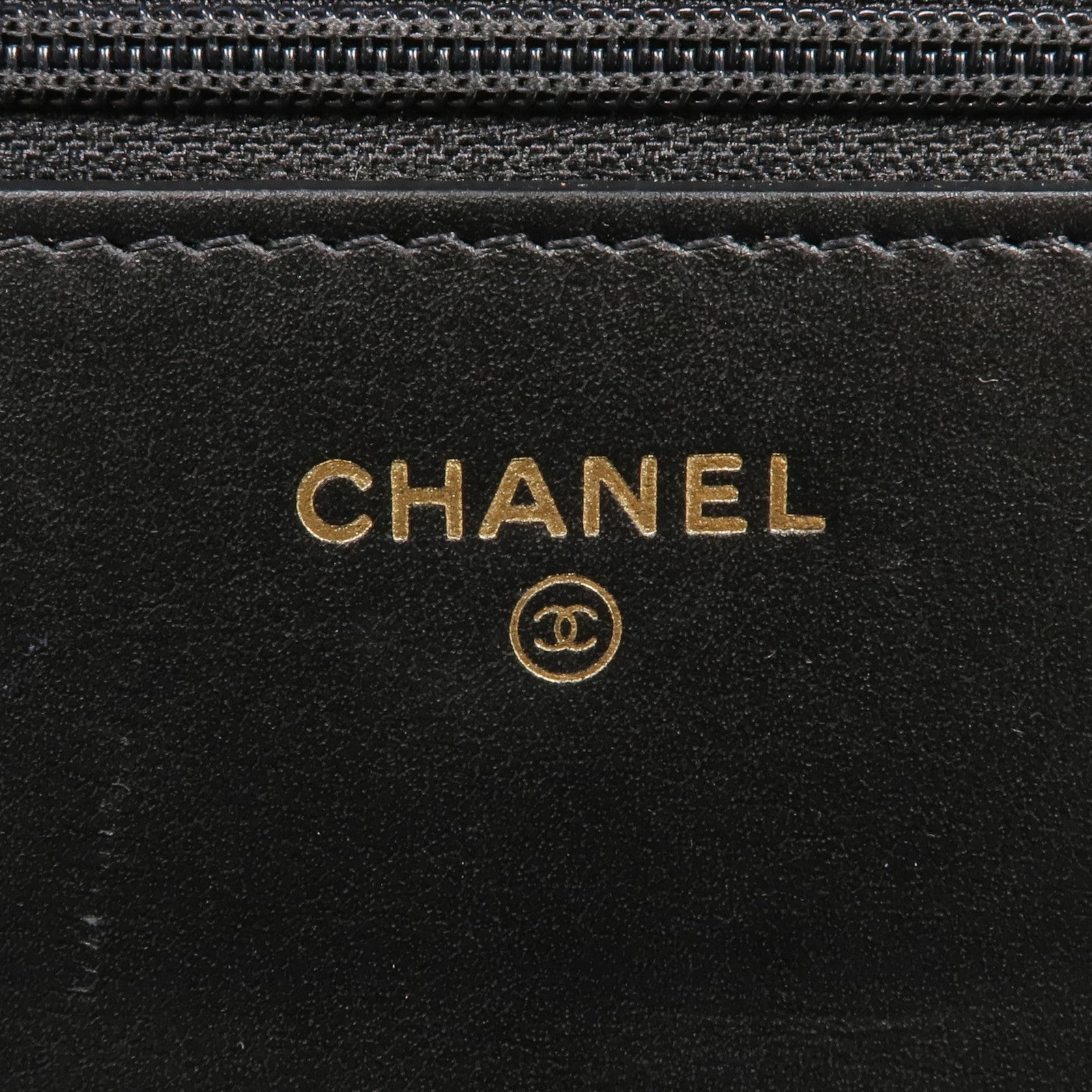 CHANEL 牛皮皮革WOC Wallet On Chain金扣鏈帶肩背袋