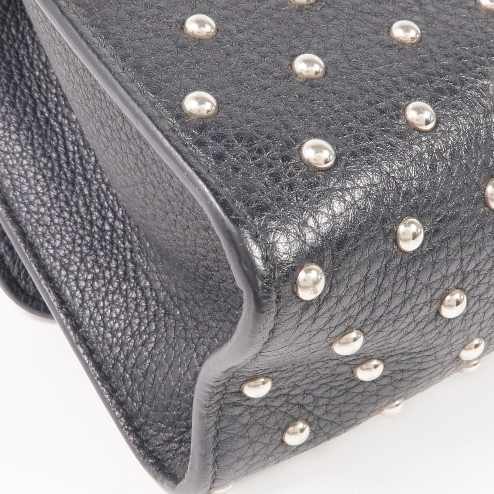 GUCCI 牛皮皮革Stud Bamboo Shoulder Bag銀扣鏈帶肩背袋