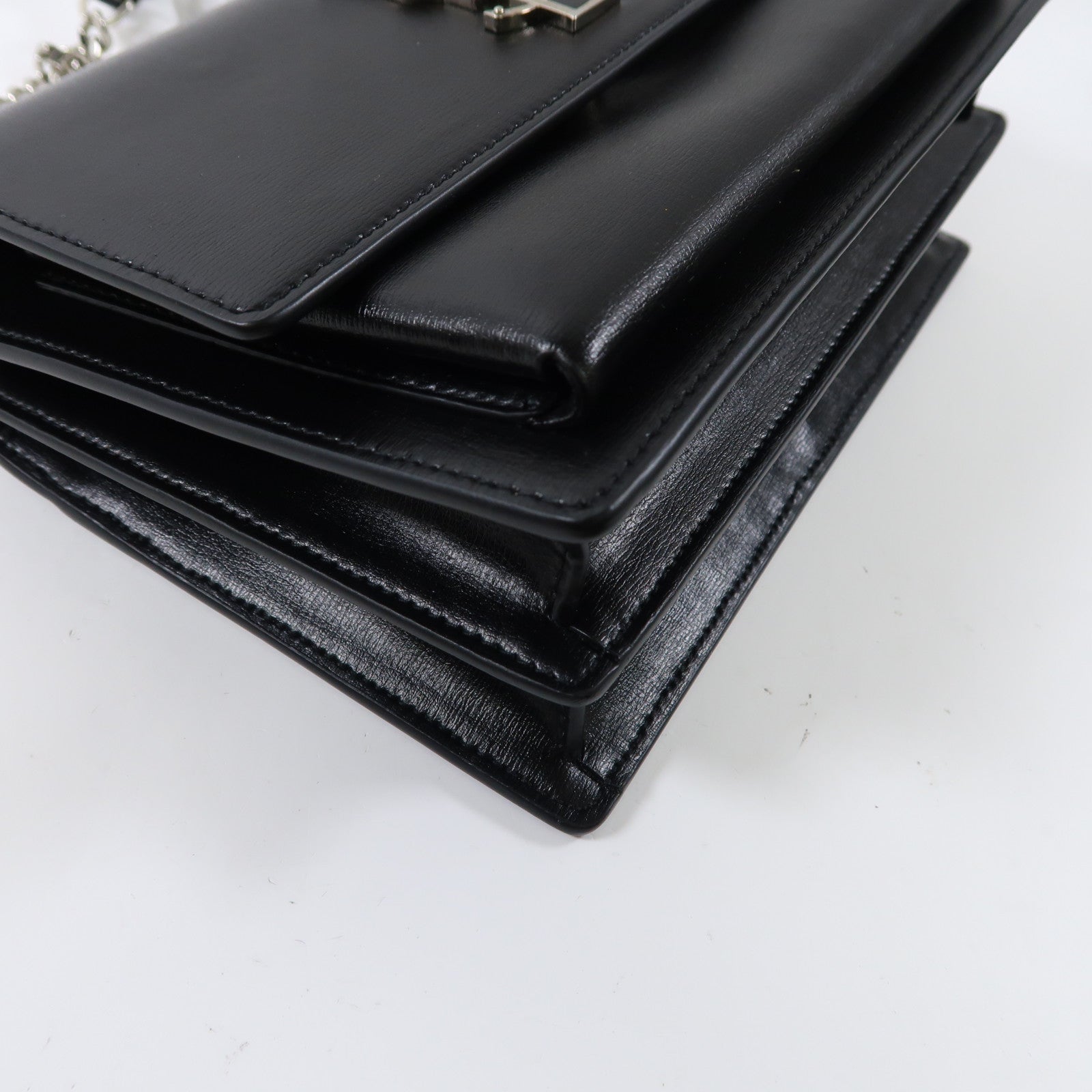 SAINT LAURENT【激減優惠】 牛皮皮革Sunset Medium銀扣鏈帶肩背袋