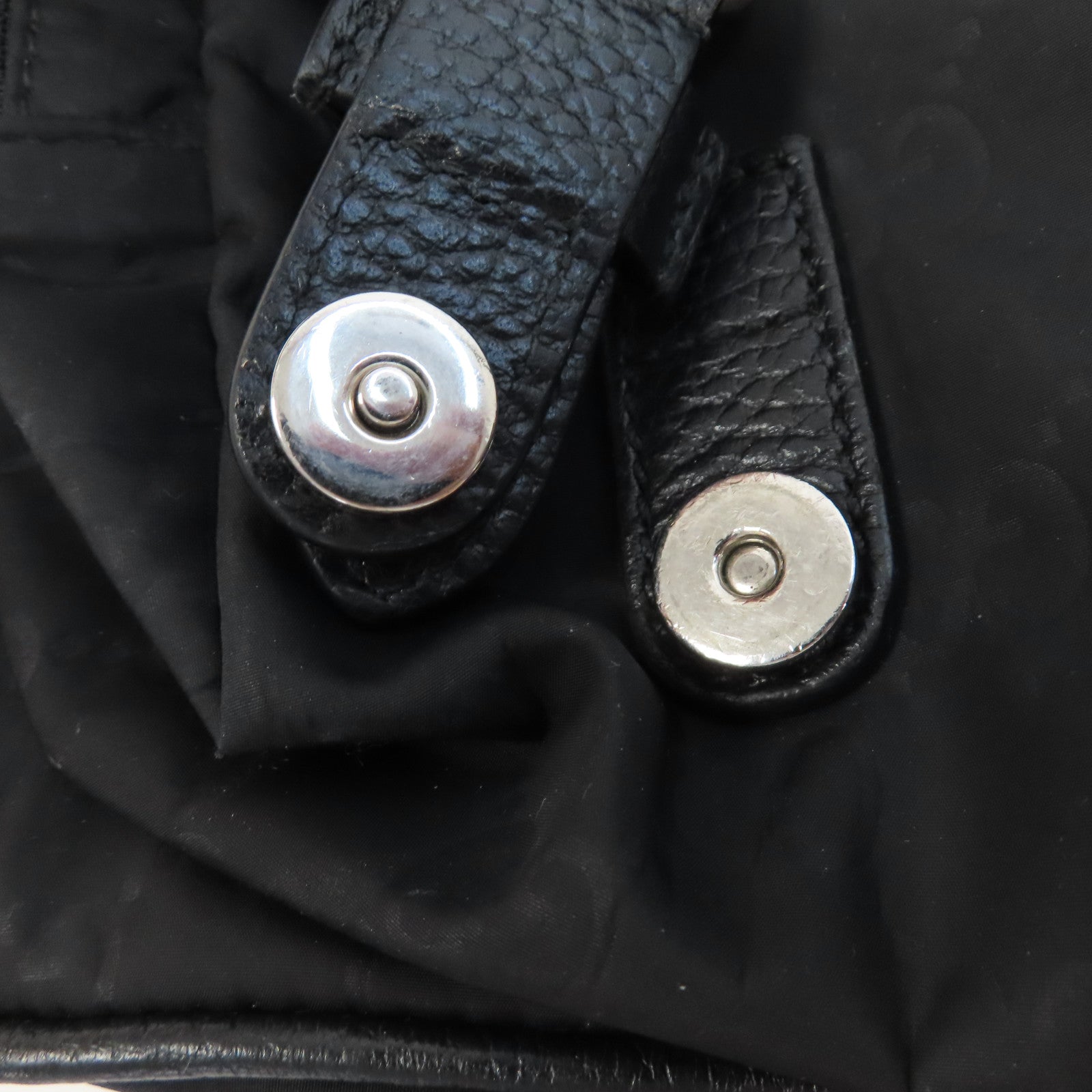 GUCCI 尼龍Shoulder Bag銀扣肩背袋黑色
