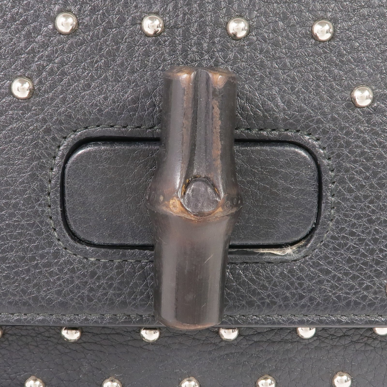 GUCCI 牛皮皮革Stud Bamboo Shoulder Bag銀扣鏈帶肩背袋