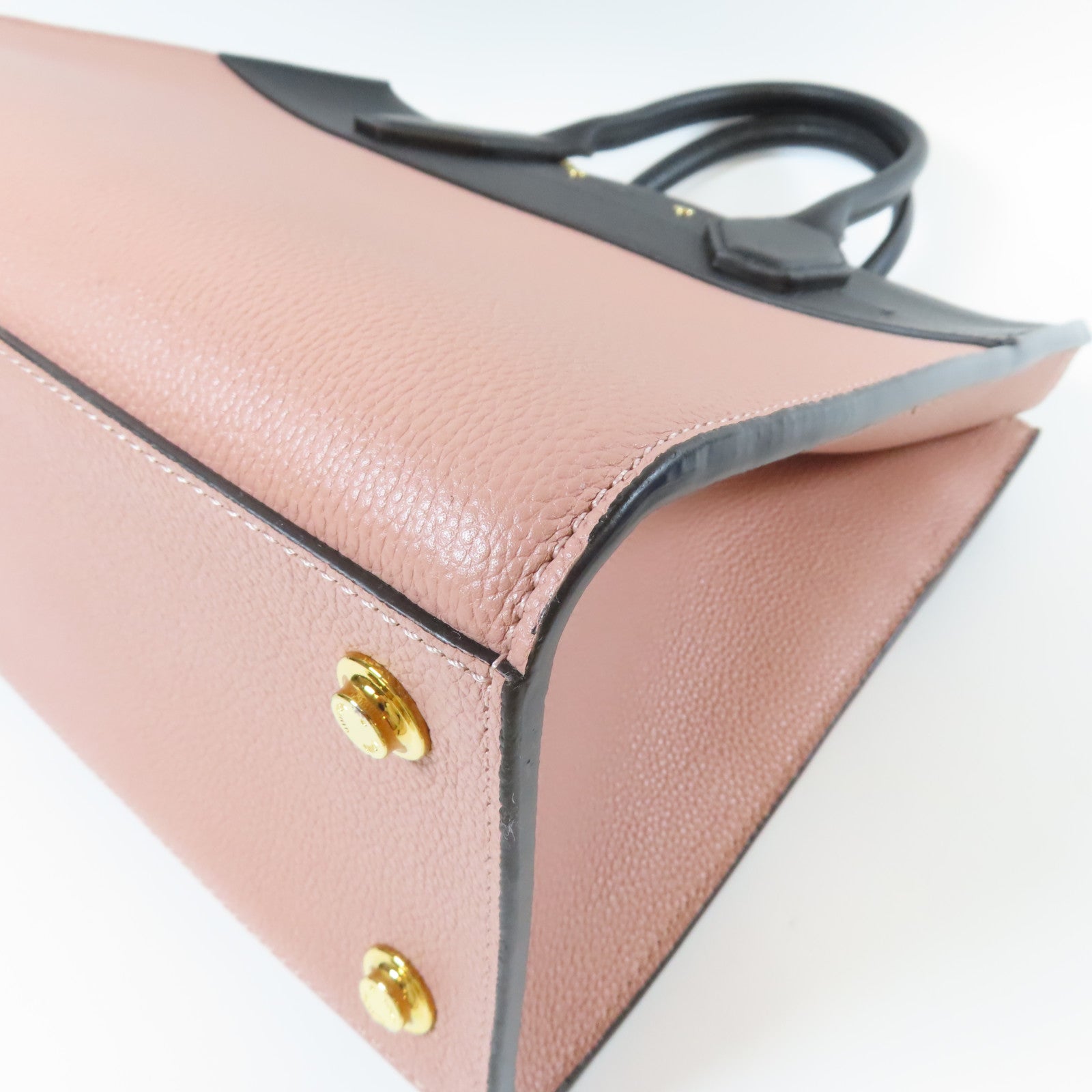 LOUIS VUITTON **【激減優惠】Taurillon City Steamer MM金扣手挽肩背兩用袋粉紅色/黑色
