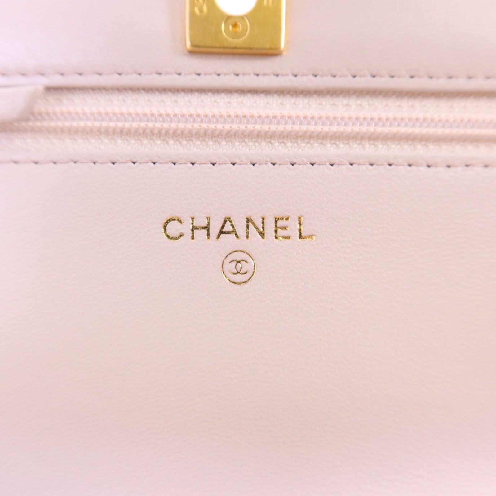 CHANEL 羊皮皮革WOC Wallet On Chain金扣鏈帶肩背袋