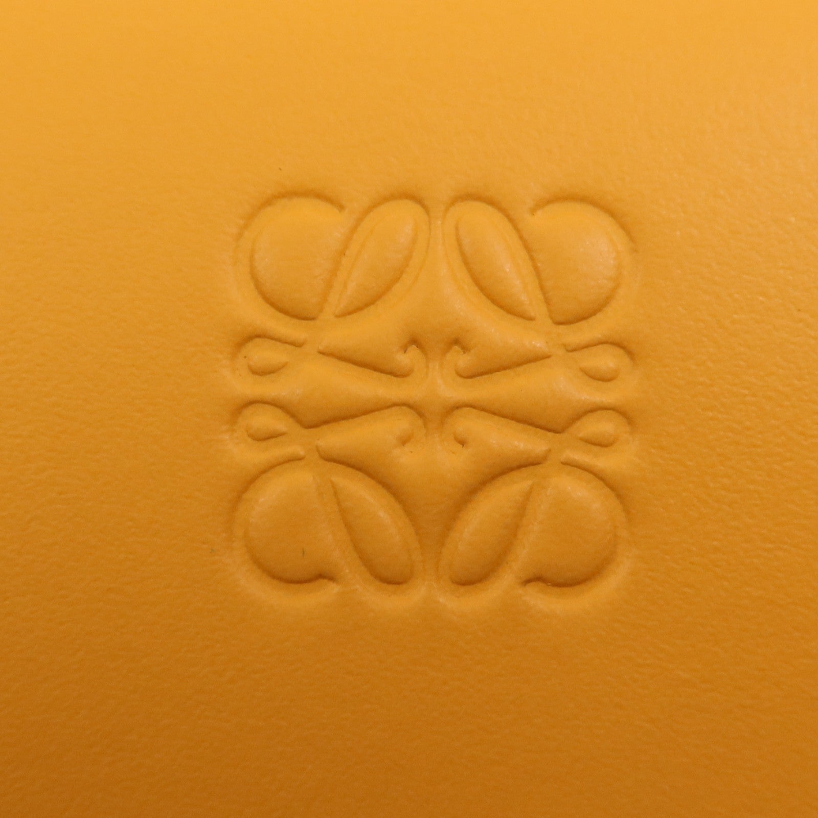 LOEWE 牛皮皮革Mini Gate金扣肩背袋