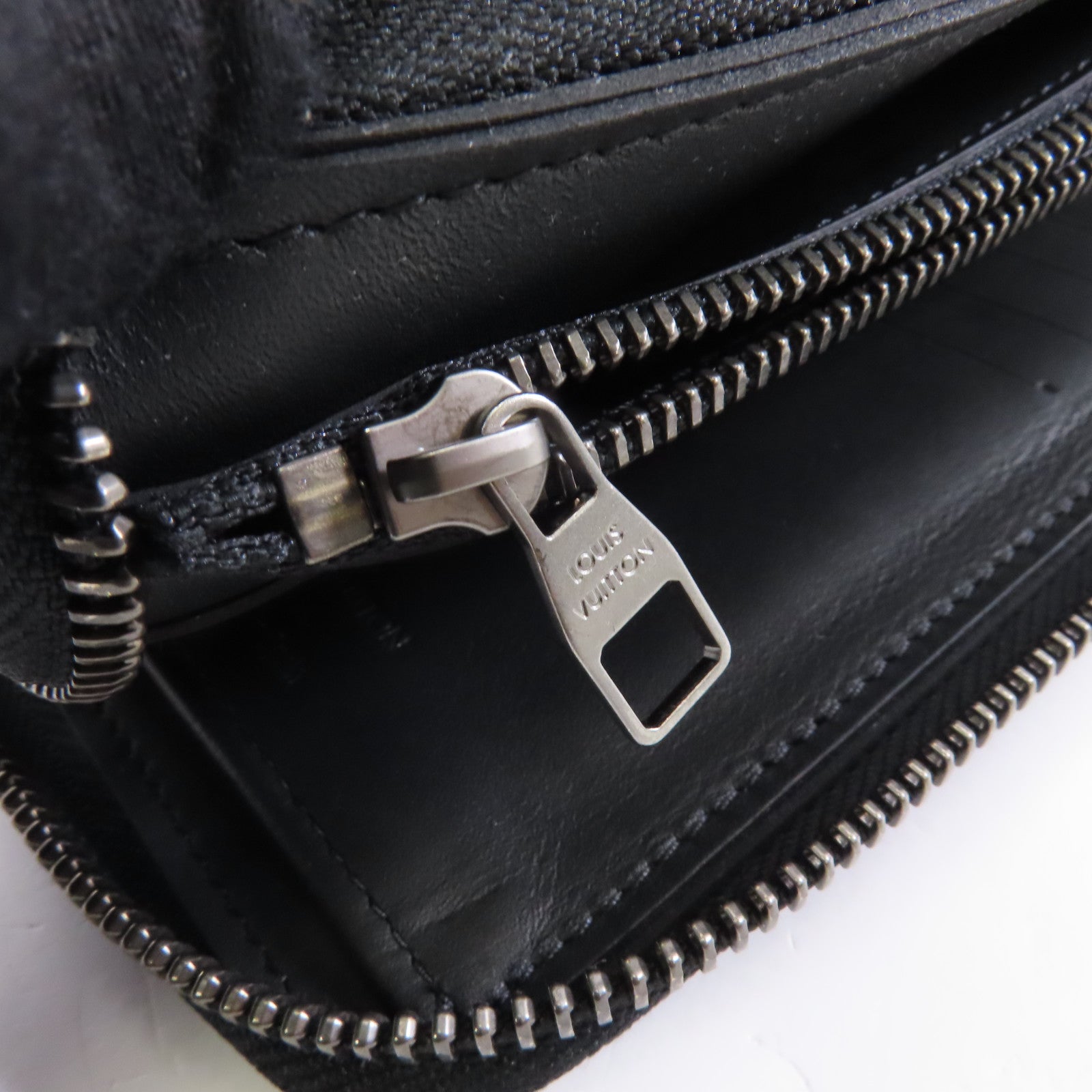 LOUIS VUITTON Damier Infini Zippy Long Wallet銀扣長錢包黑色