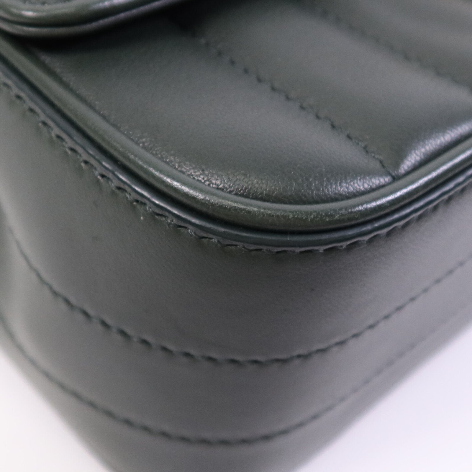 YVES SAINT LAURENT 羊皮皮革Vicky金扣鏈帶肩背袋