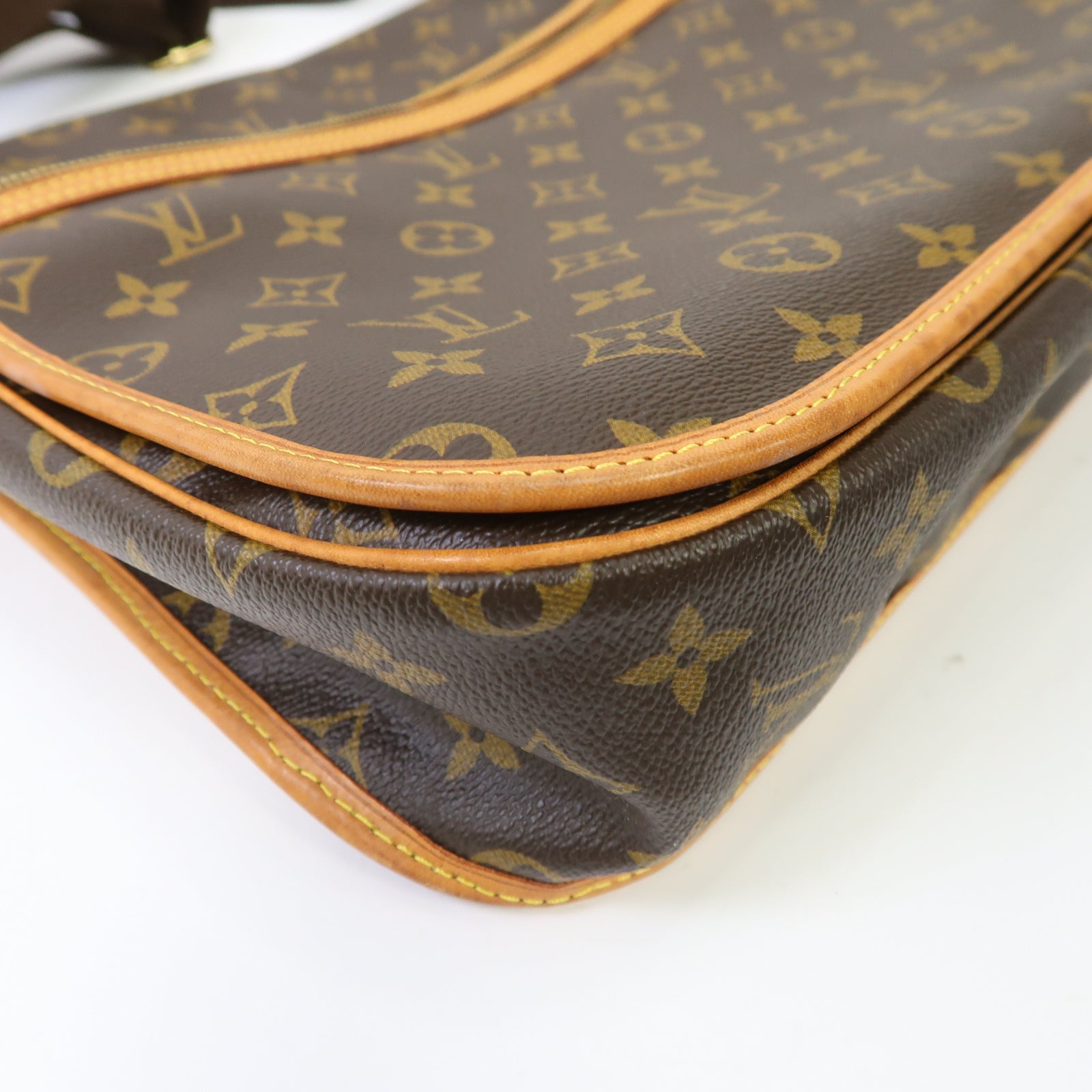 LOUIS VUITTON Monogram Bosphore GM金扣肩背袋啡色