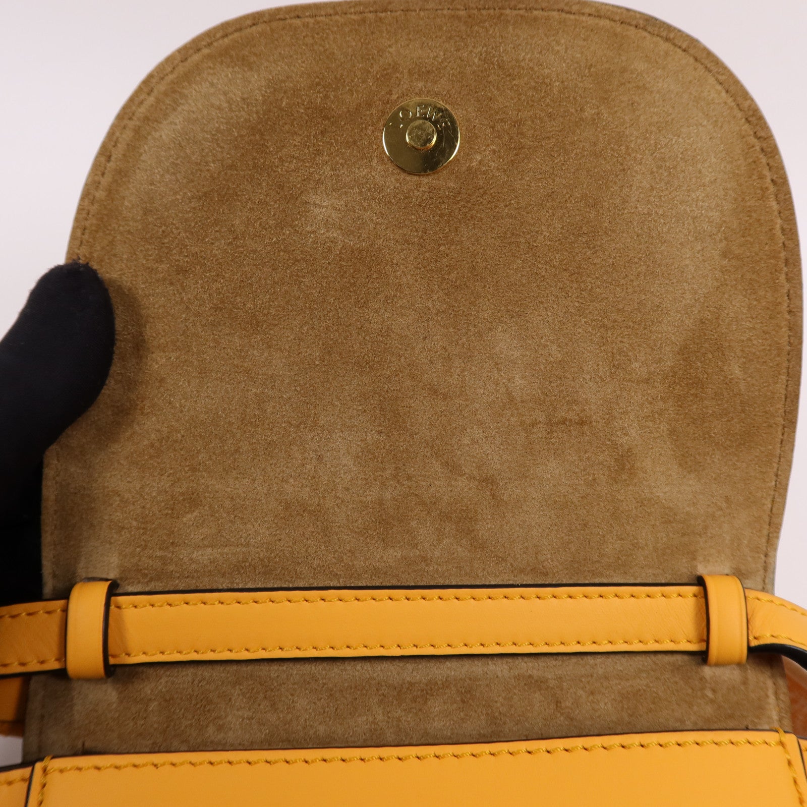 LOEWE 牛皮皮革Mini Gate金扣肩背袋