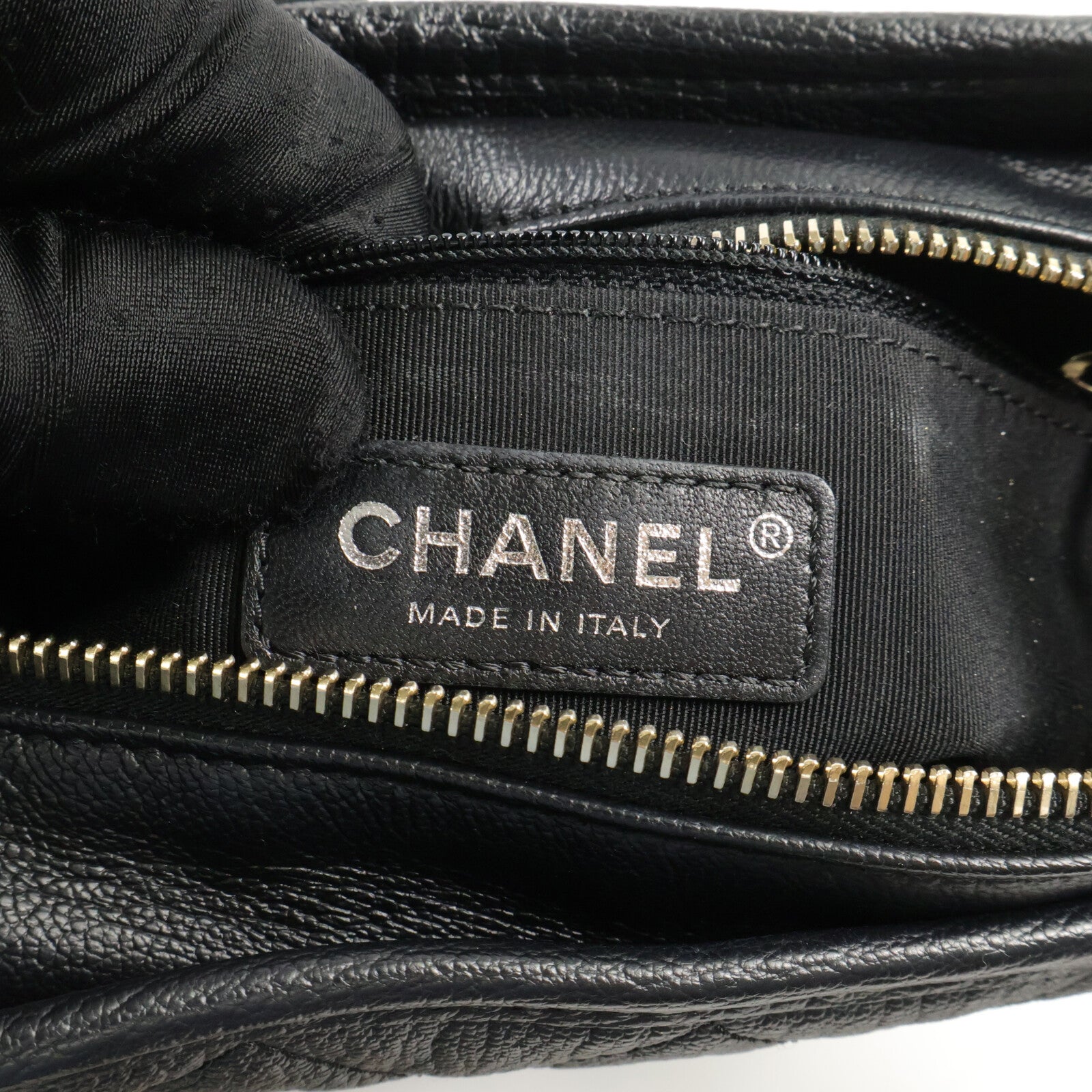 CHANEL 漆皮皮革/牛皮皮革Gabrielle Small鏈帶肩背袋