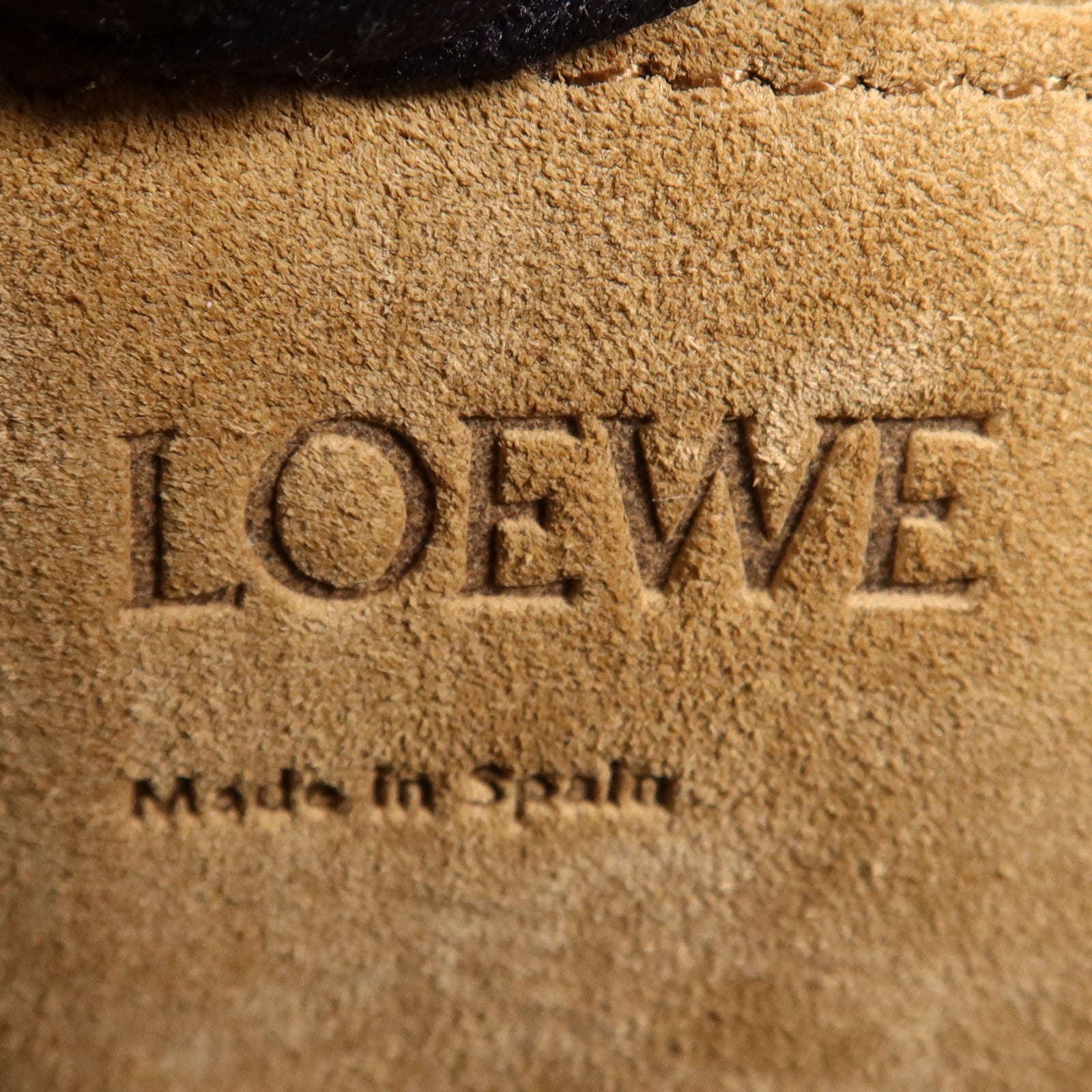 LOEWE 牛皮皮革Mini Gate金扣肩背袋