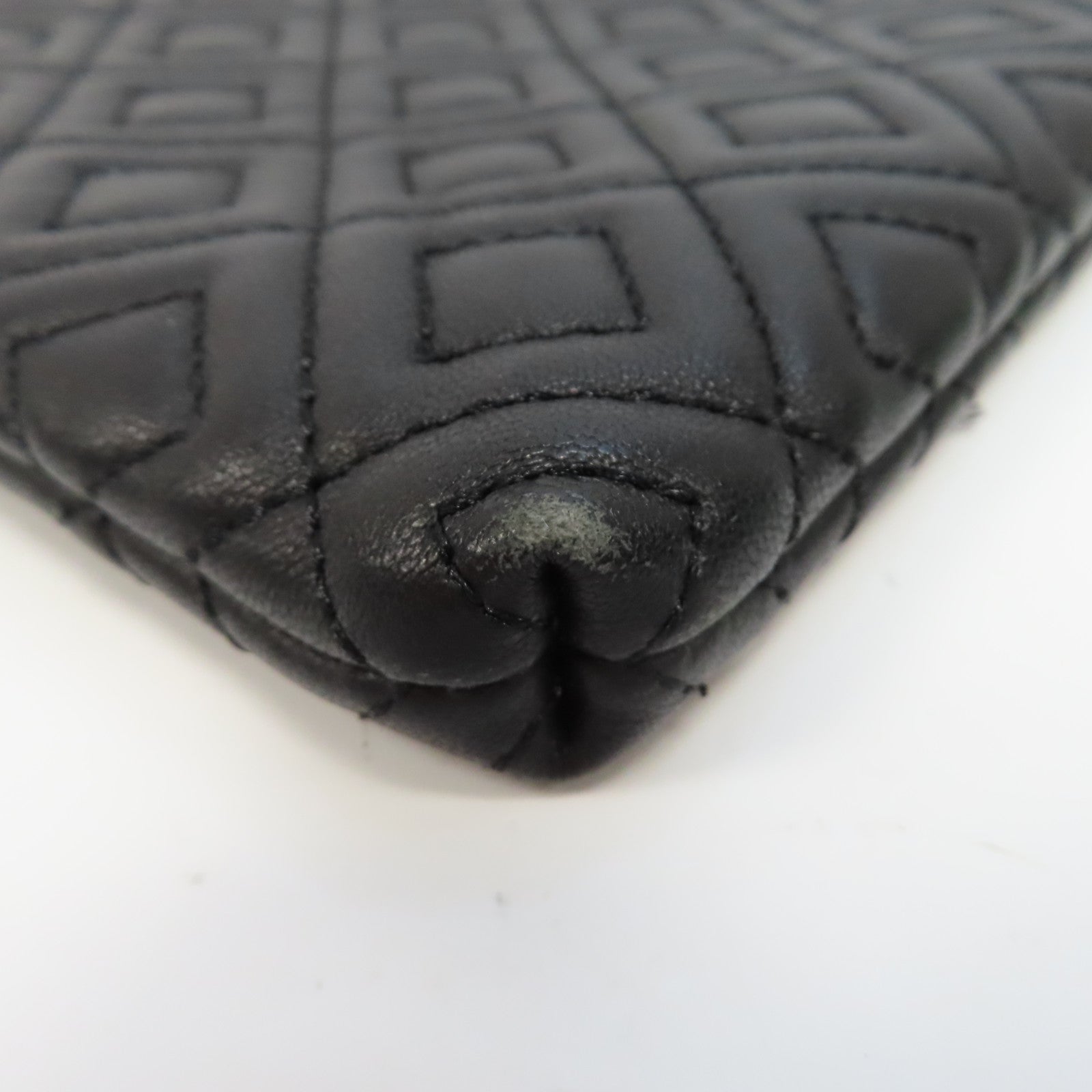 Tory Burch 【激減優惠】牛皮皮革Pouch金扣手拿包黑色