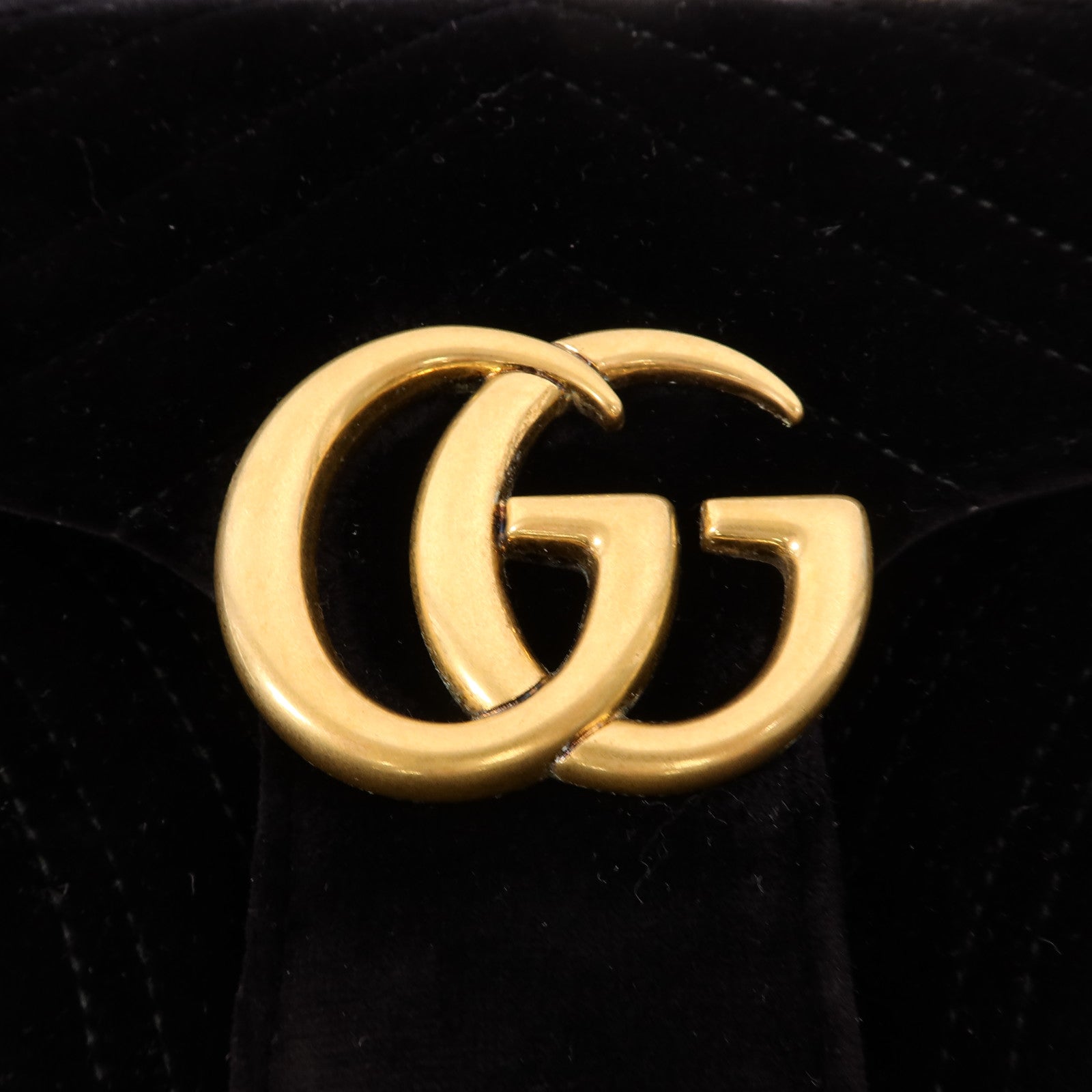 GUCCI 天鵝絨GG Marmont Shoulder Bag鏈帶肩背袋