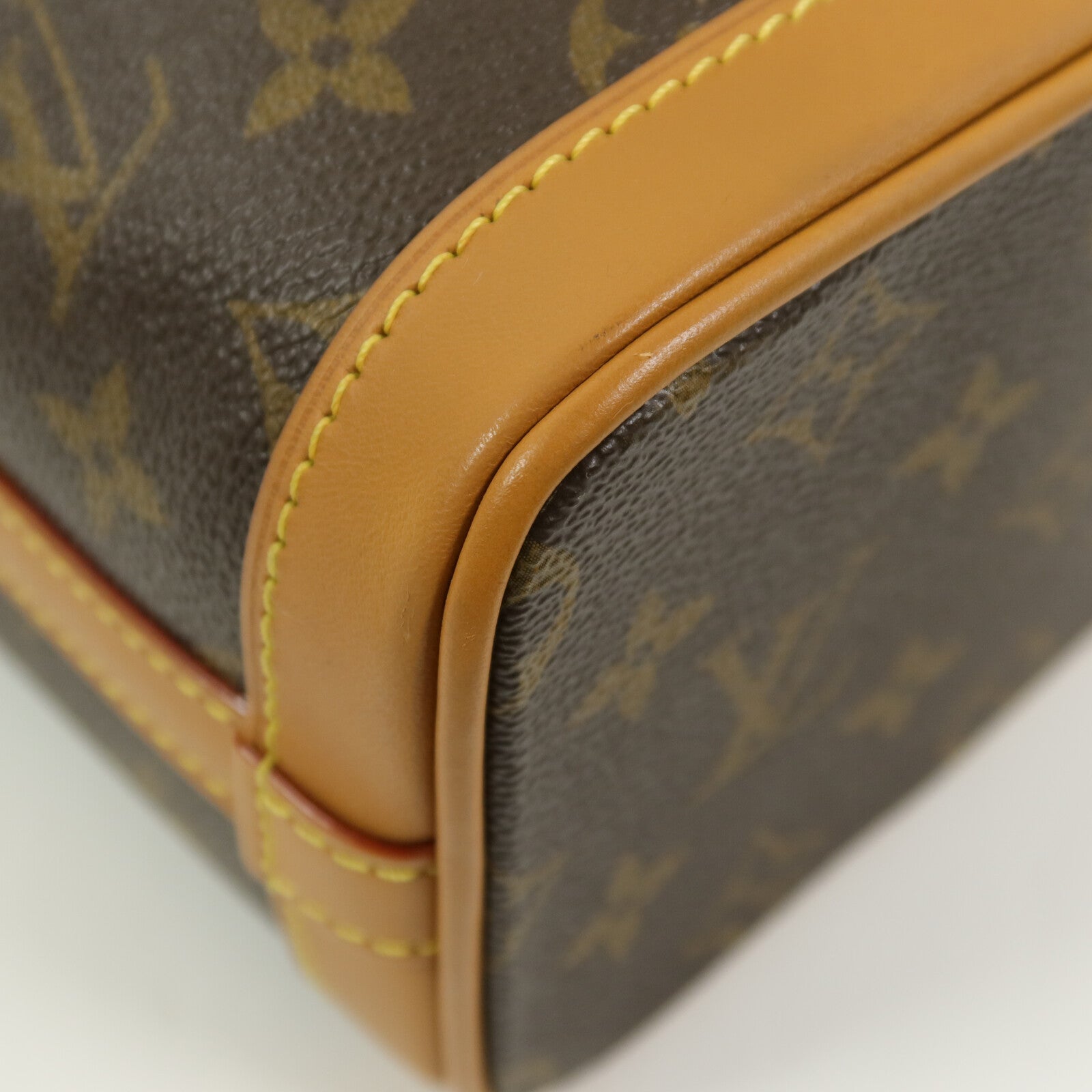 LOUIS VUITTON Monogram Milk Box鏈帶肩背袋