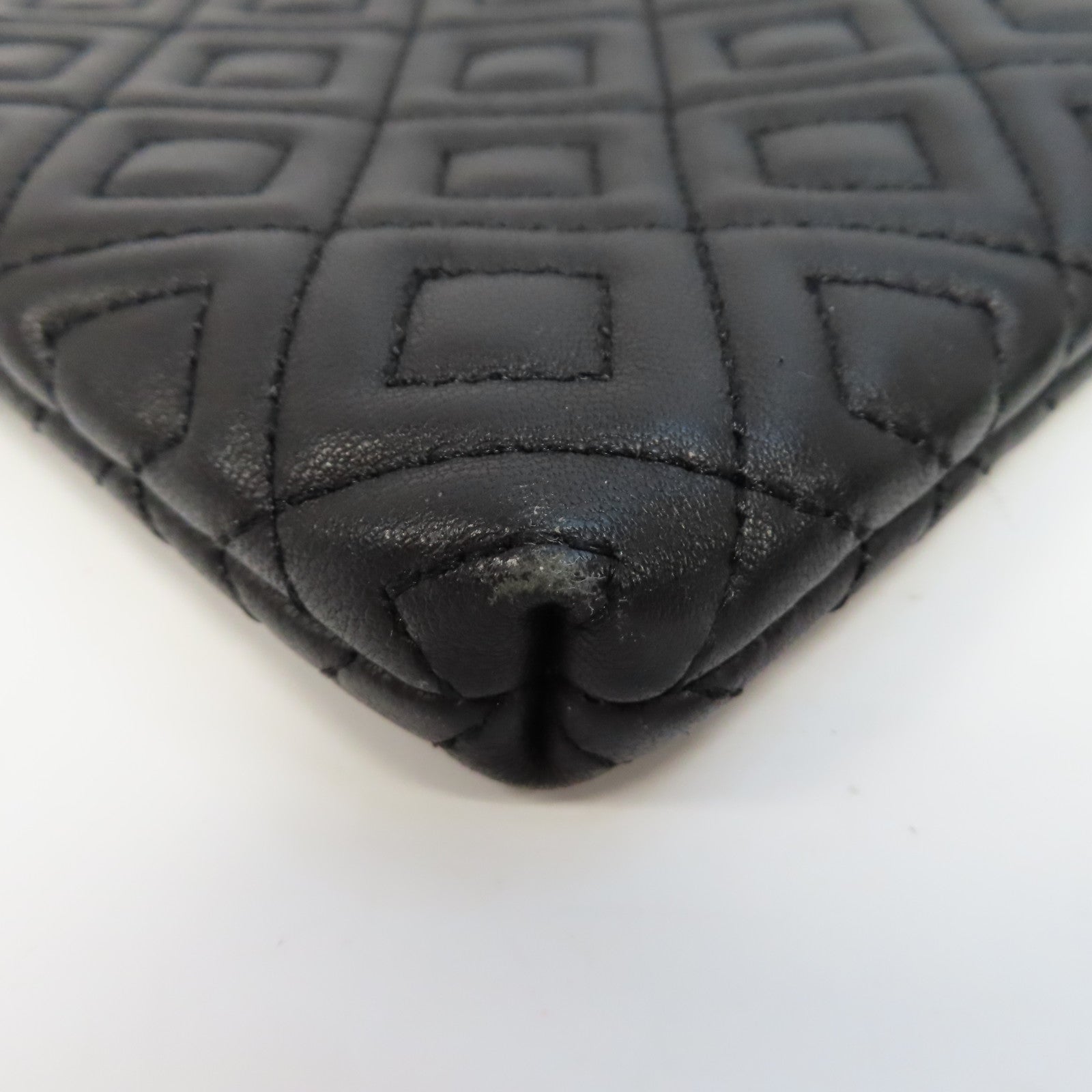 Tory Burch 【激減優惠】牛皮皮革Pouch金扣手拿包黑色