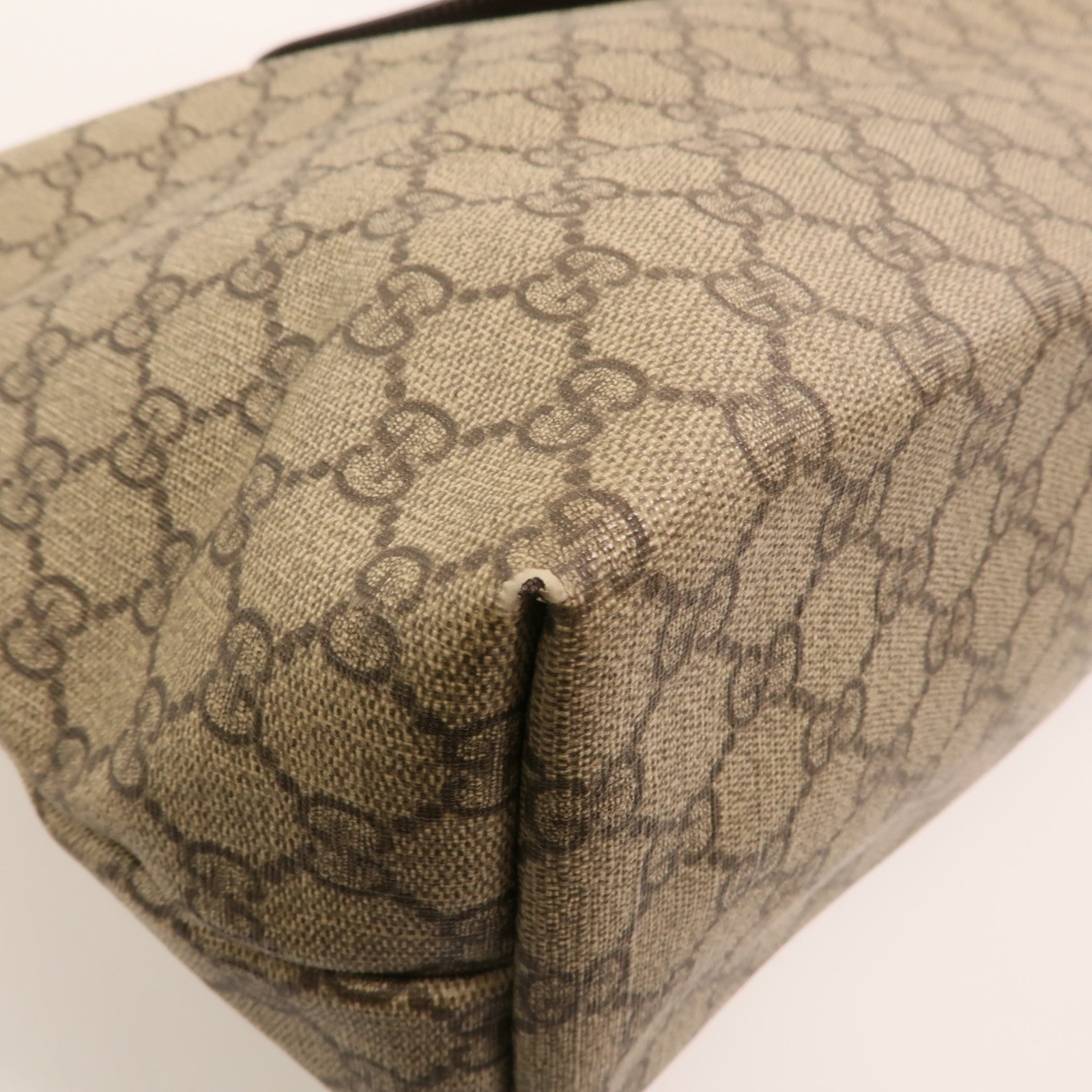 GUCCI 塗層帆布Shoulder Bag銀扣肩背袋