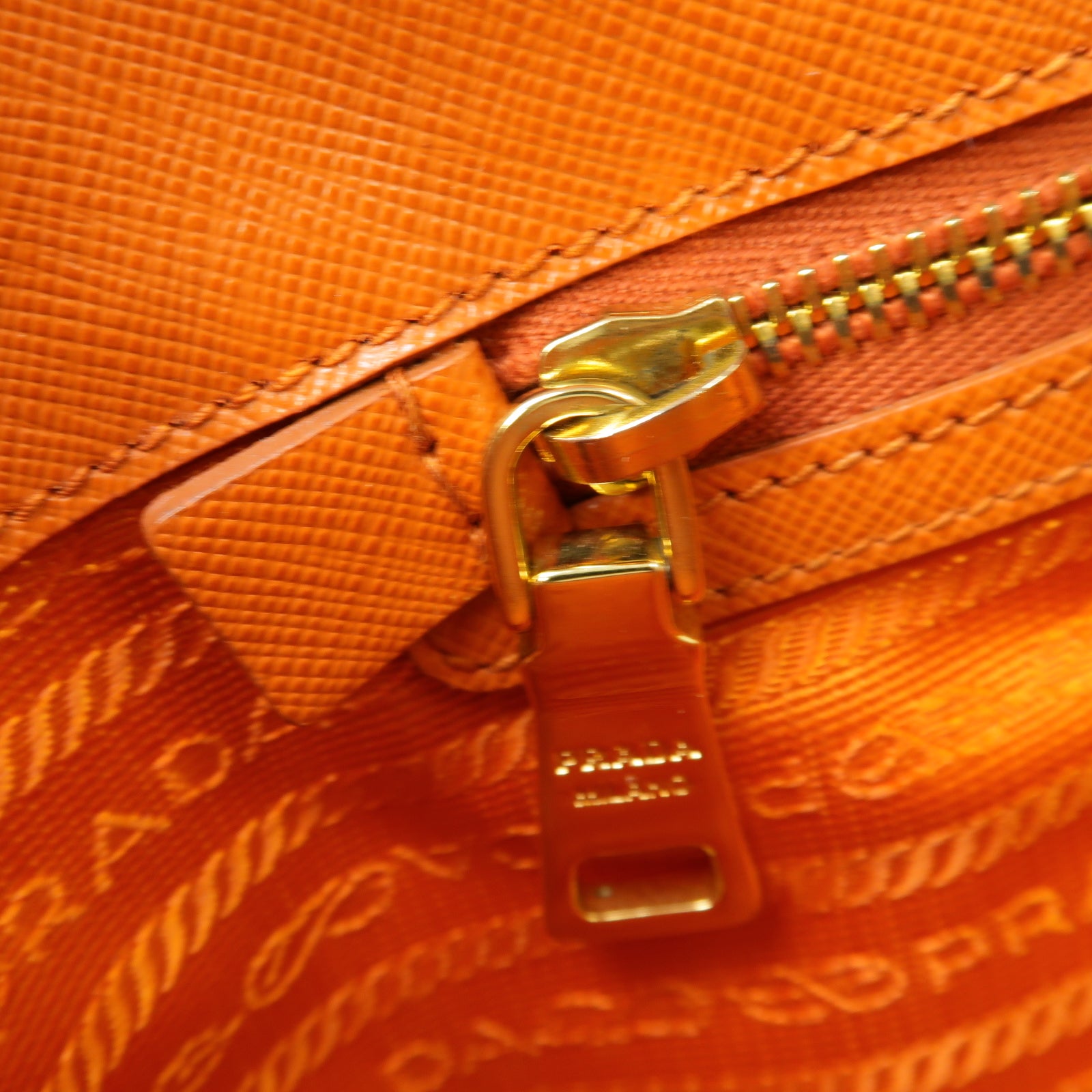 PRADA 牛皮皮革Tote Bag金扣手挽袋橙色