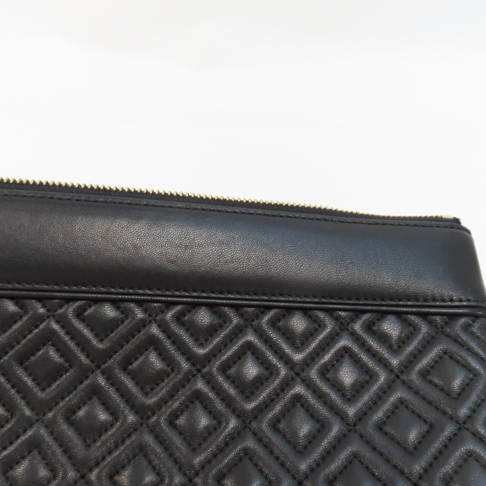 Tory Burch 【激減優惠】牛皮皮革Pouch金扣手拿包黑色