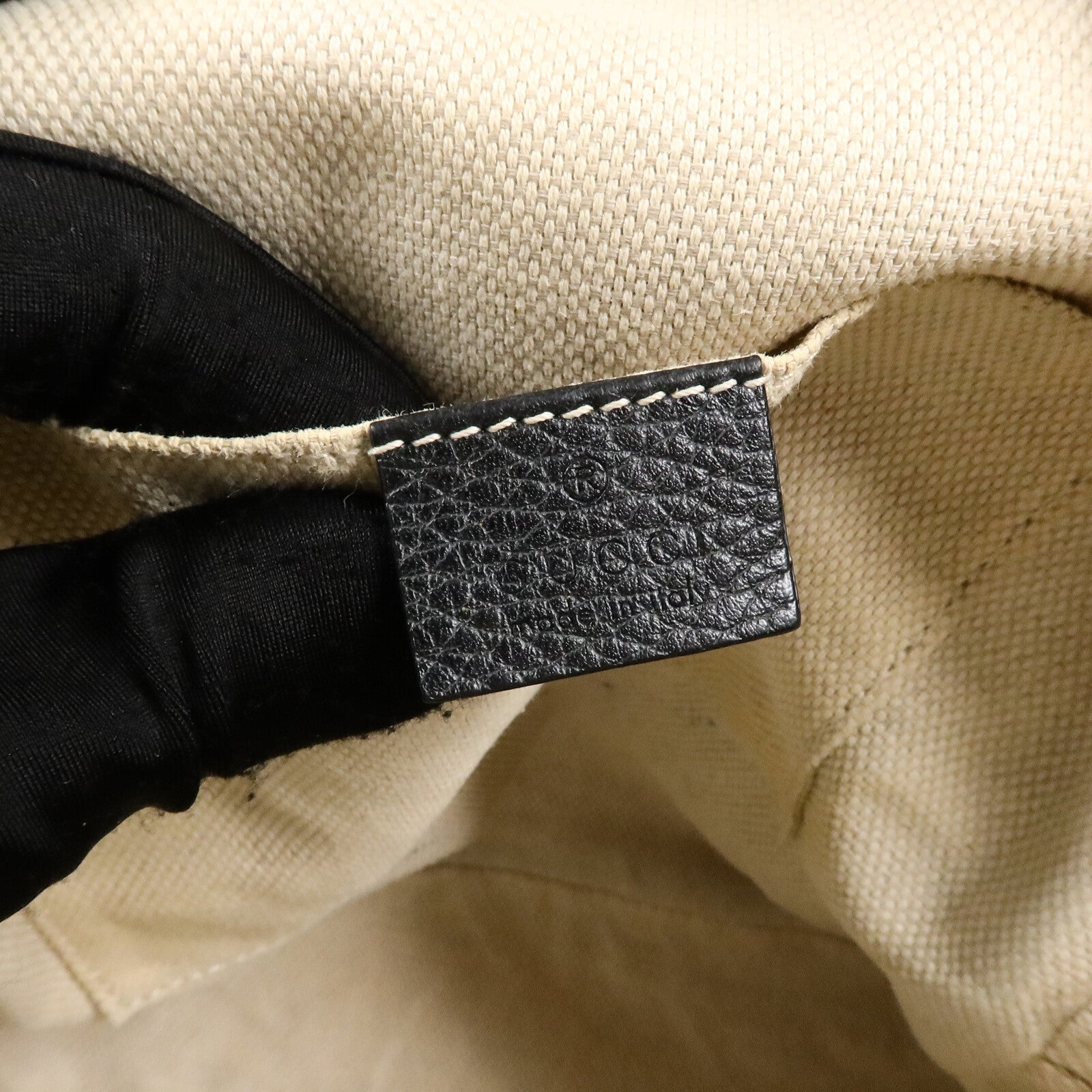 GUCCI 牛皮皮革Soho Backpack背包