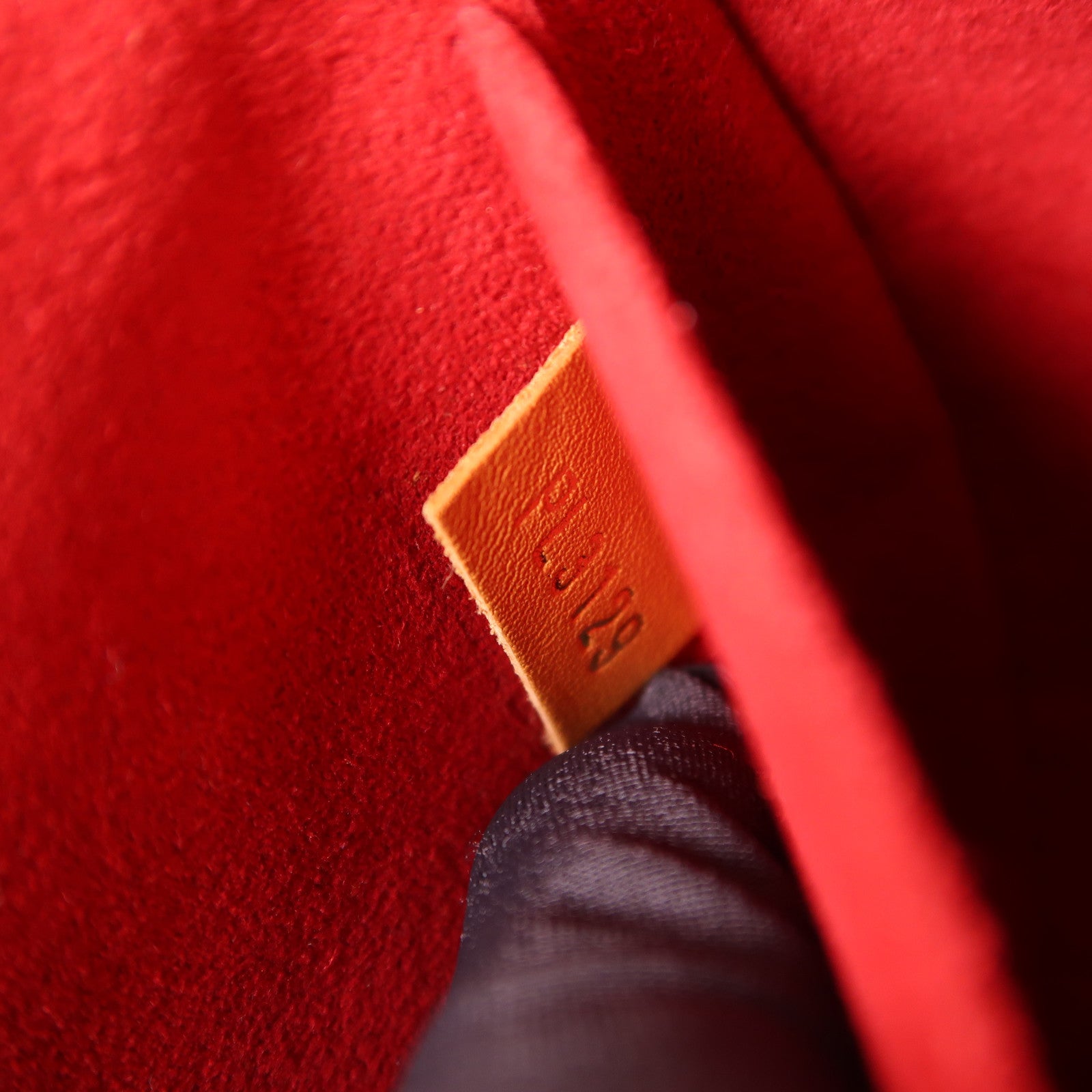 LOUIS VUITTON Monogram Tambourin金扣肩背袋