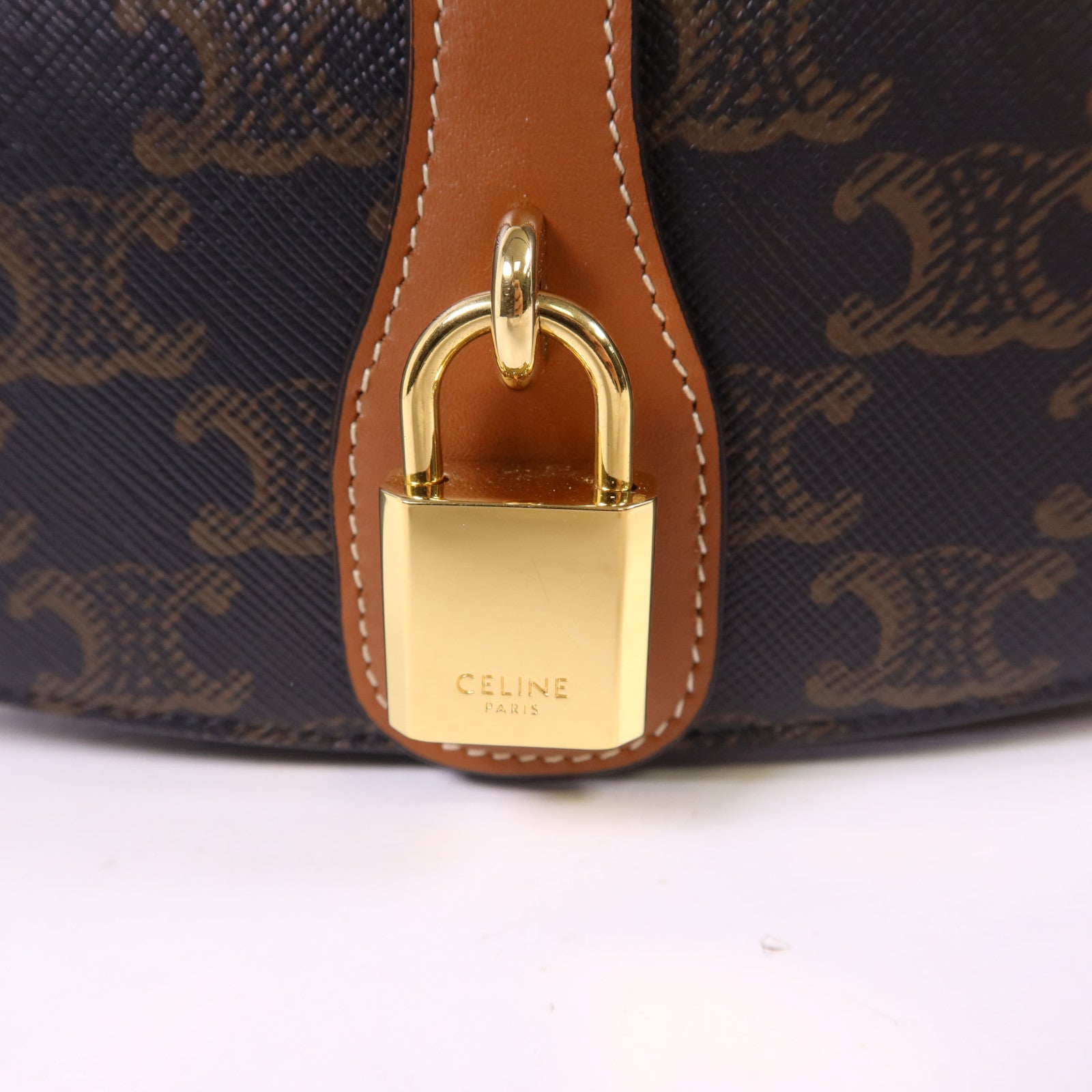 CELINE 塗層帆布Clutch On Strap Bag金扣手挽肩背兩用袋