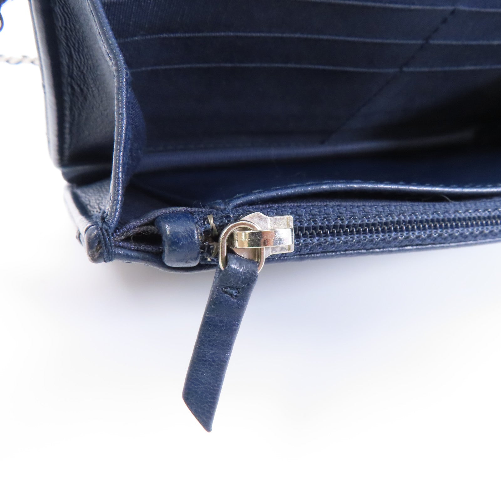 CHANEL 【激減優惠】菱格皮革Wallet On Chain銀扣鏈帶肩背袋深藍色