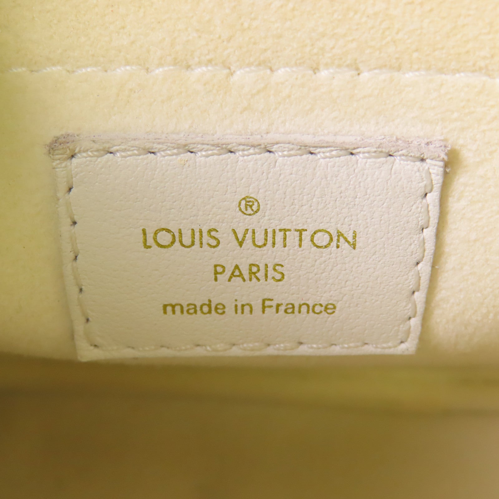 LOUIS VUITTON 牛皮皮革New Wave金扣鏈帶肩背袋