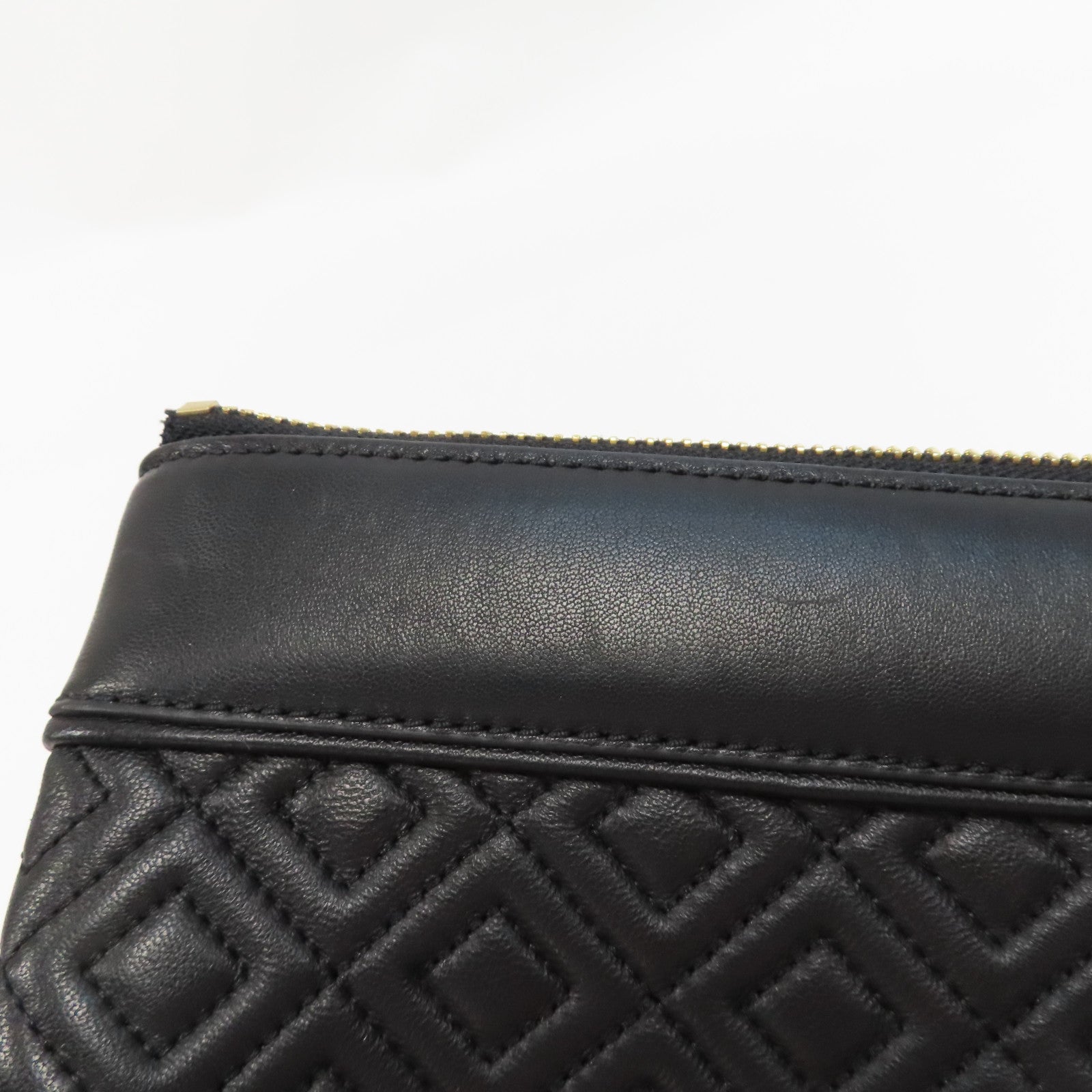 Tory Burch 【激減優惠】牛皮皮革Pouch金扣手拿包黑色