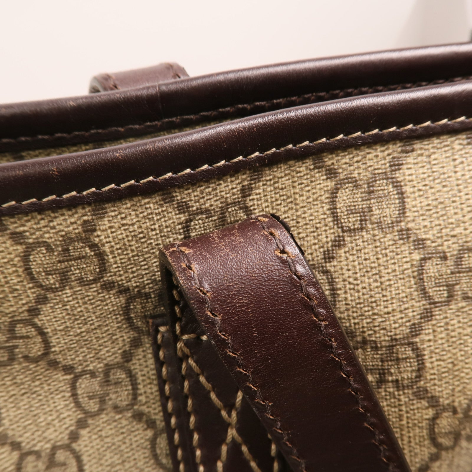 GUCCI 塗層帆布Shoulder Bag銀扣肩背袋