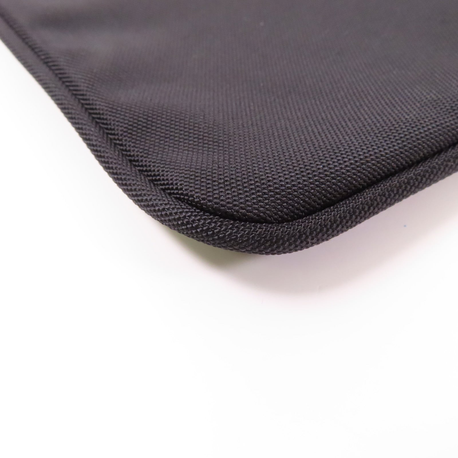 BALENCIAGA 【激減優惠】尼龍Pouch手拿包