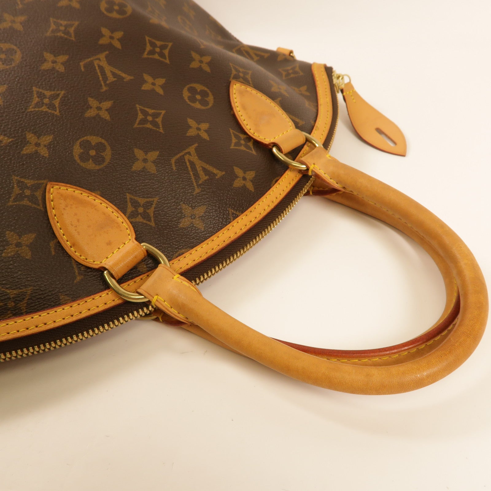 LOUIS VUITTON Monogram Lockit Vertical金扣手挽袋