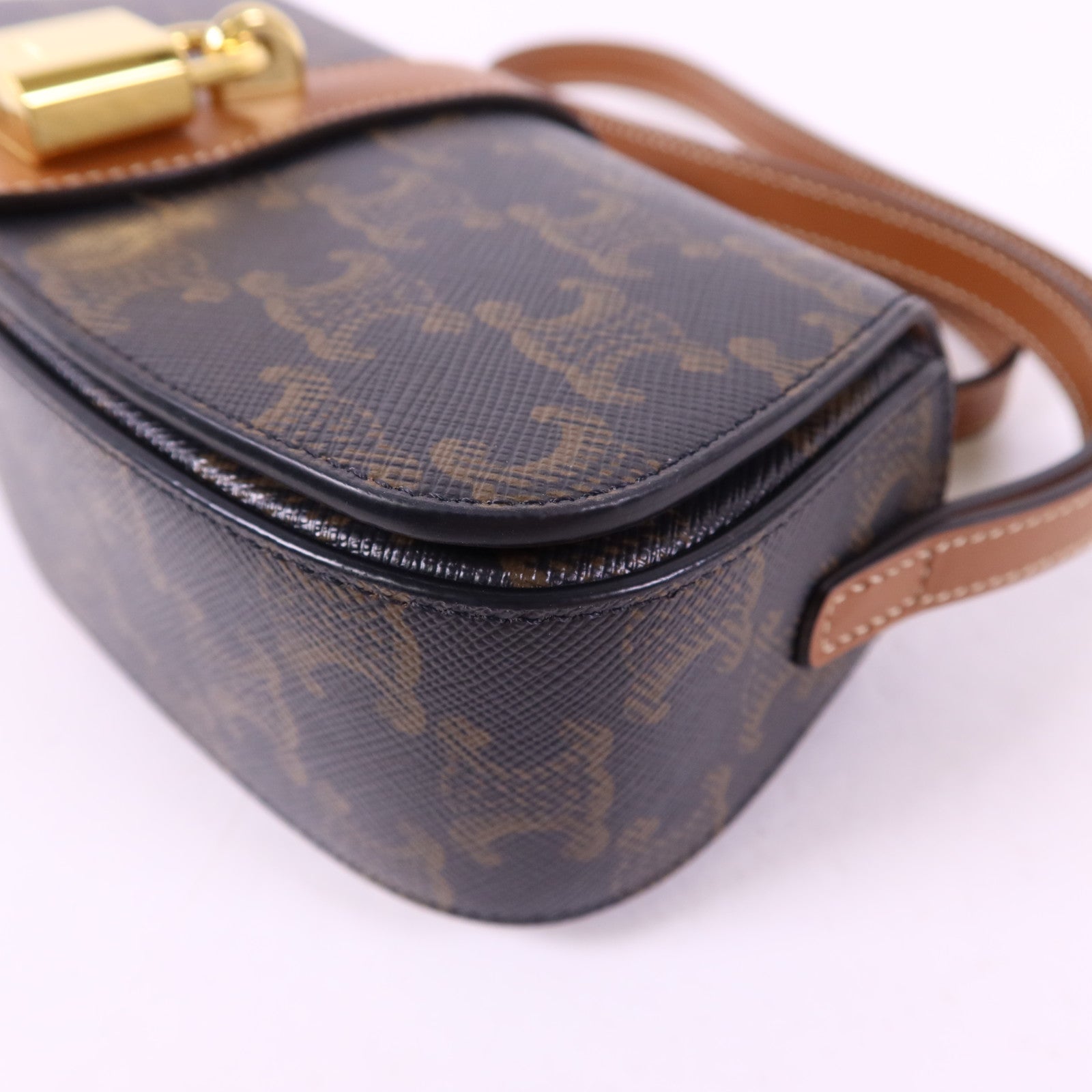 CELINE 塗層帆布Clutch On Strap Bag金扣手挽肩背兩用袋