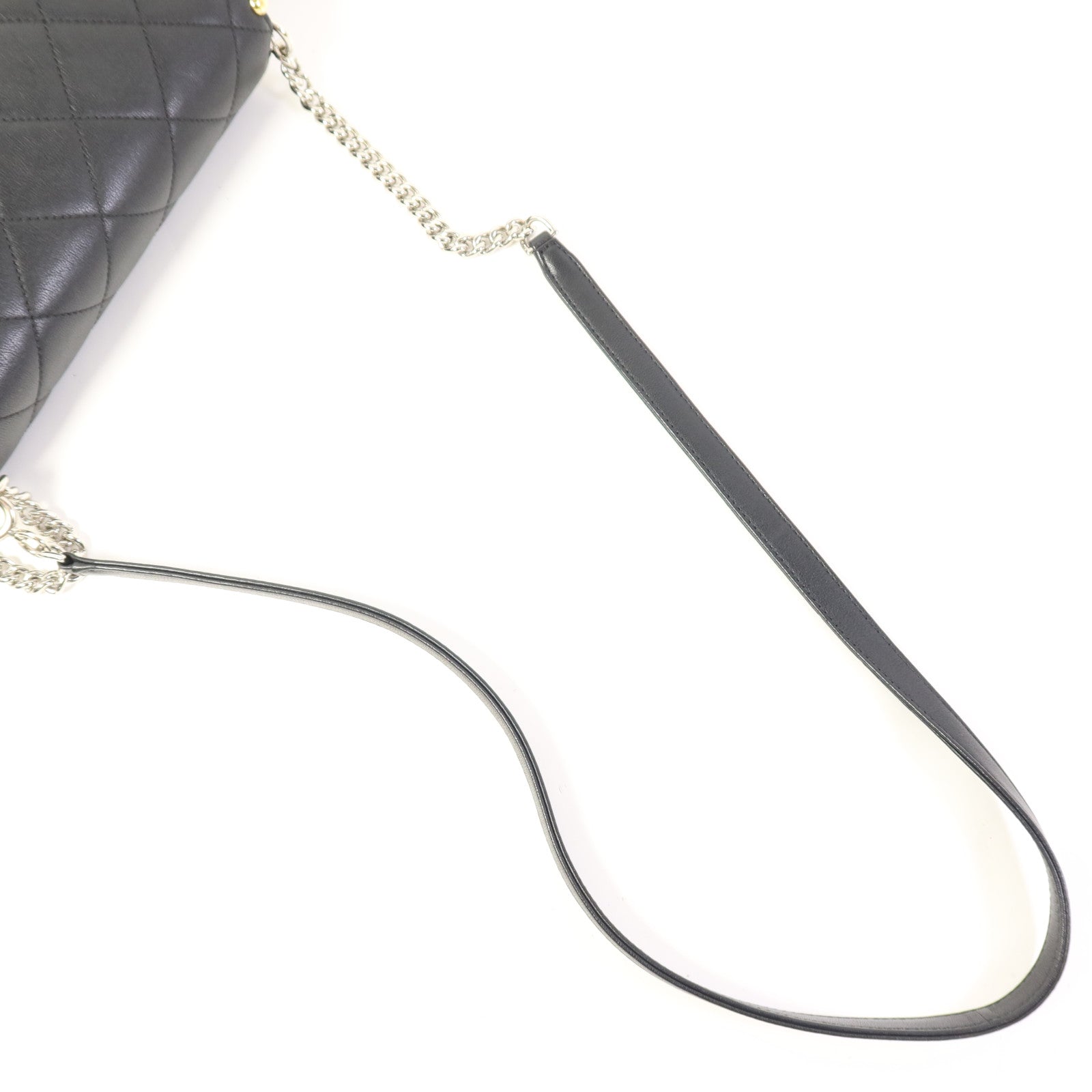 CHANEL 牛皮皮革Chain Shoulder銀扣肩背袋