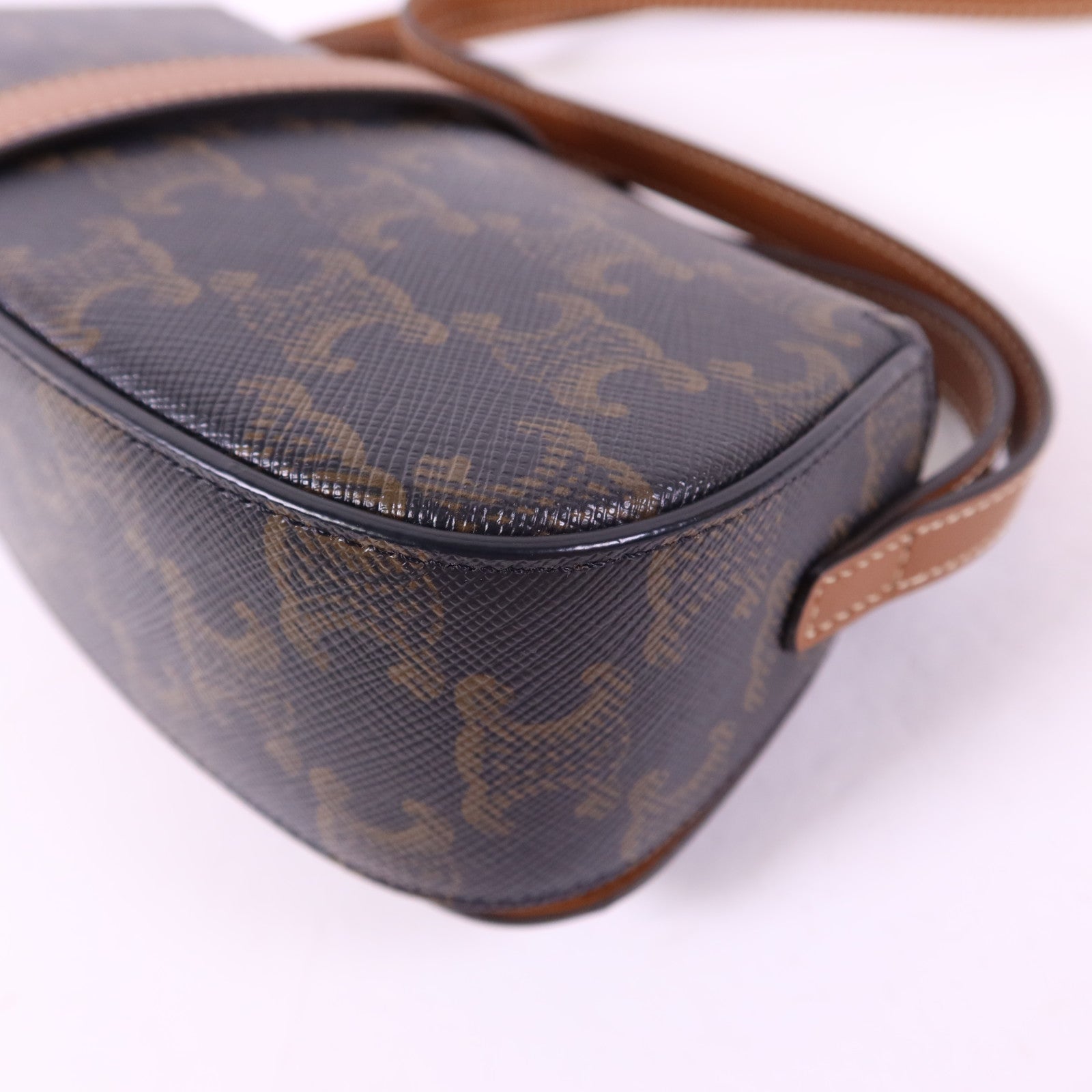 CELINE 塗層帆布Clutch On Strap Bag金扣手挽肩背兩用袋