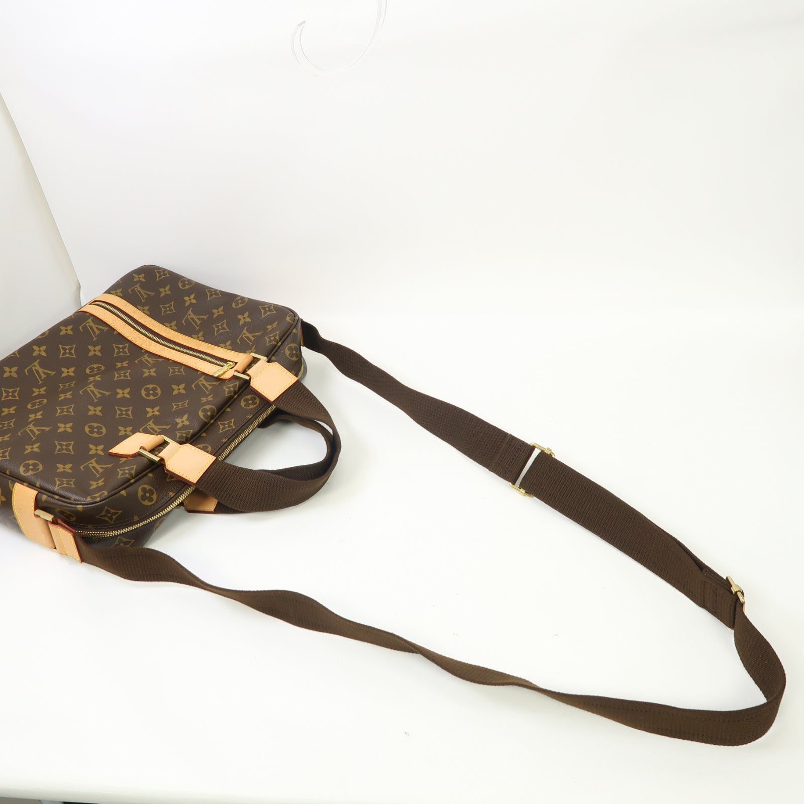 LOUIS VUITTON Monogram Sac Bosphore金扣手挽肩背兩用袋啡色