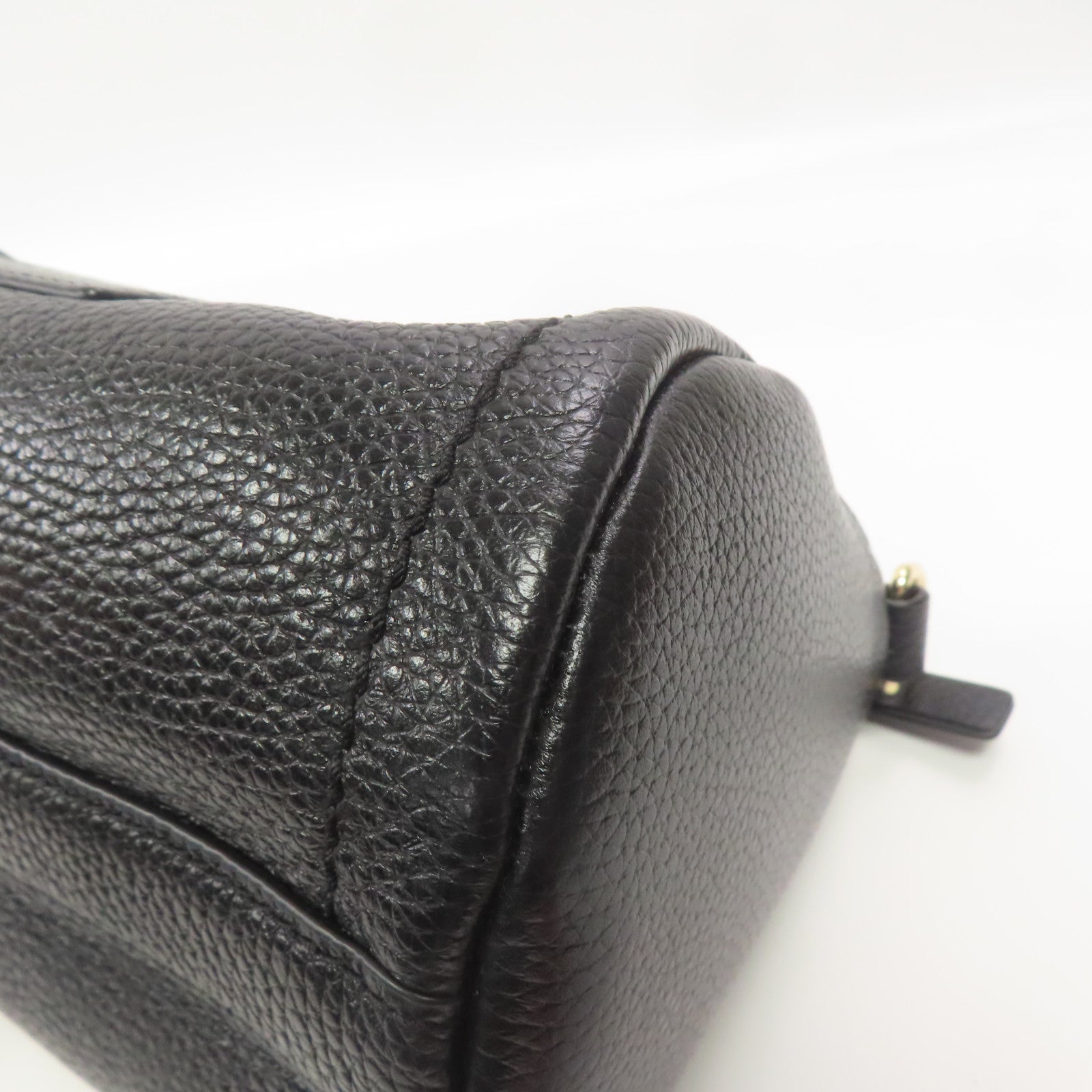 MARC JACOBS 牛皮皮革The Duffle Bag金扣肩背袋黑色