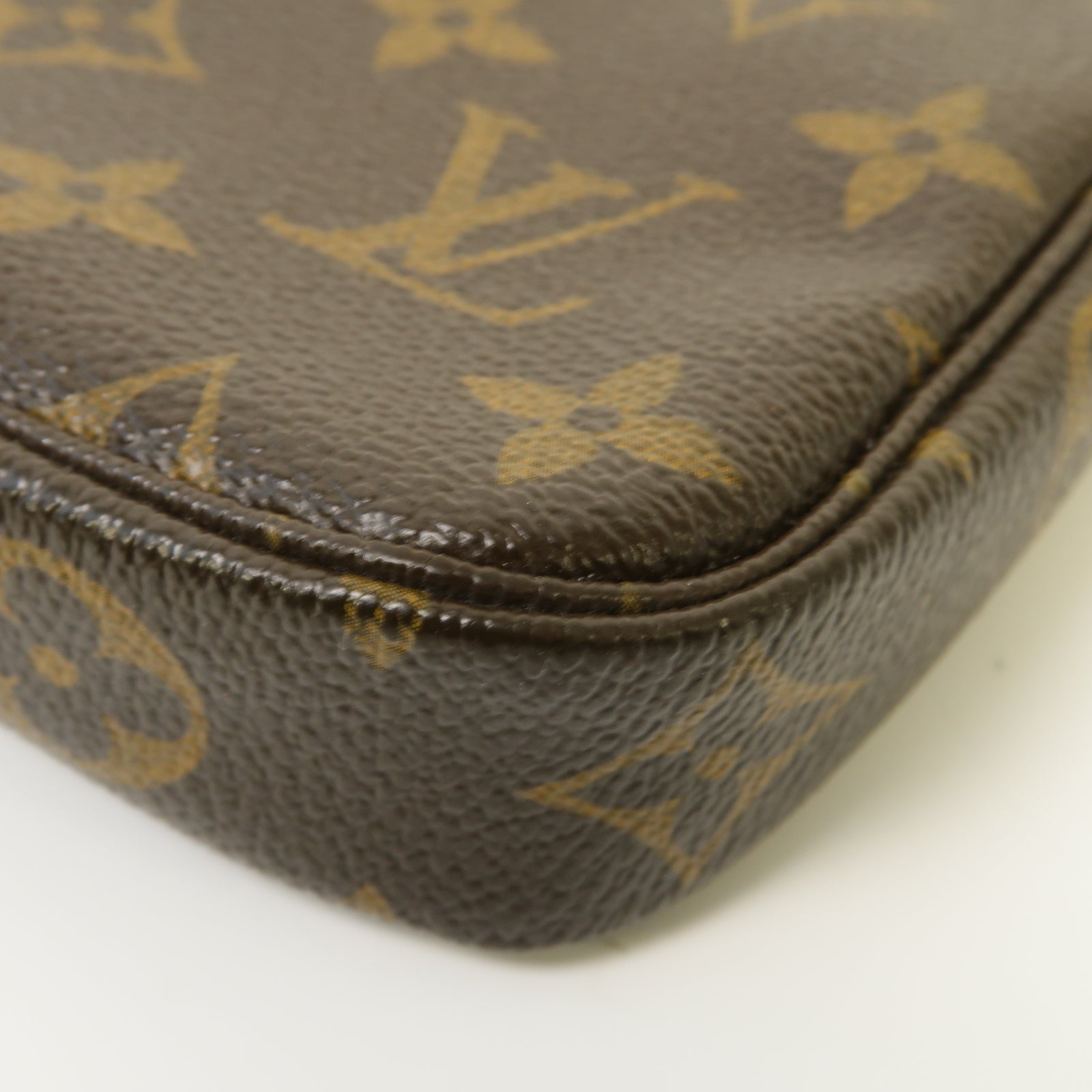 LOUIS VUITTON 【激減優惠】Monogram Mini Pochette Accessoires金扣手拿包啡色