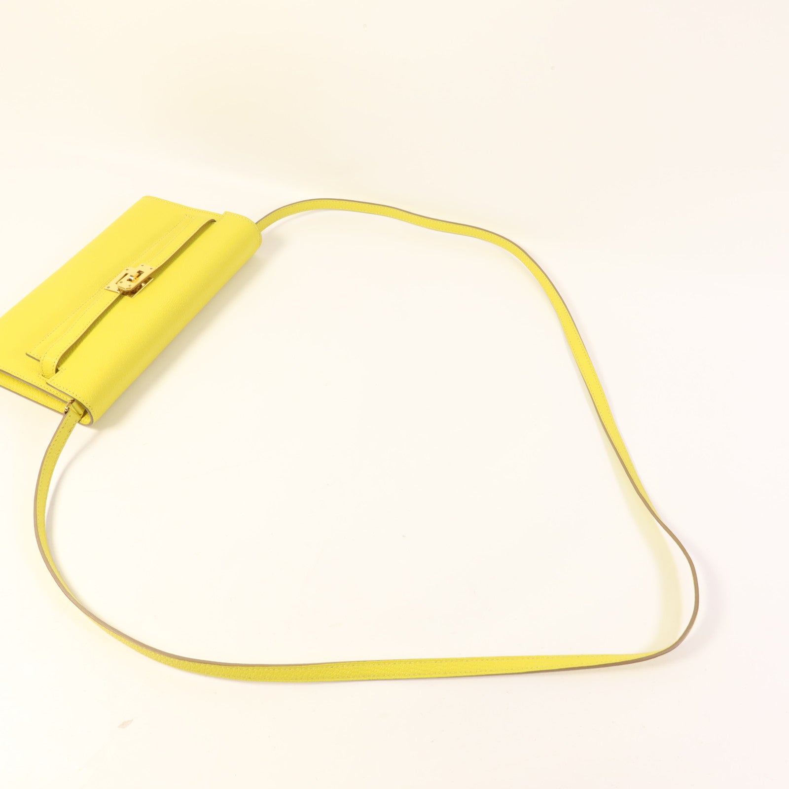 HERMES Chevre皮革Kelly To Go金扣肩背袋Lime