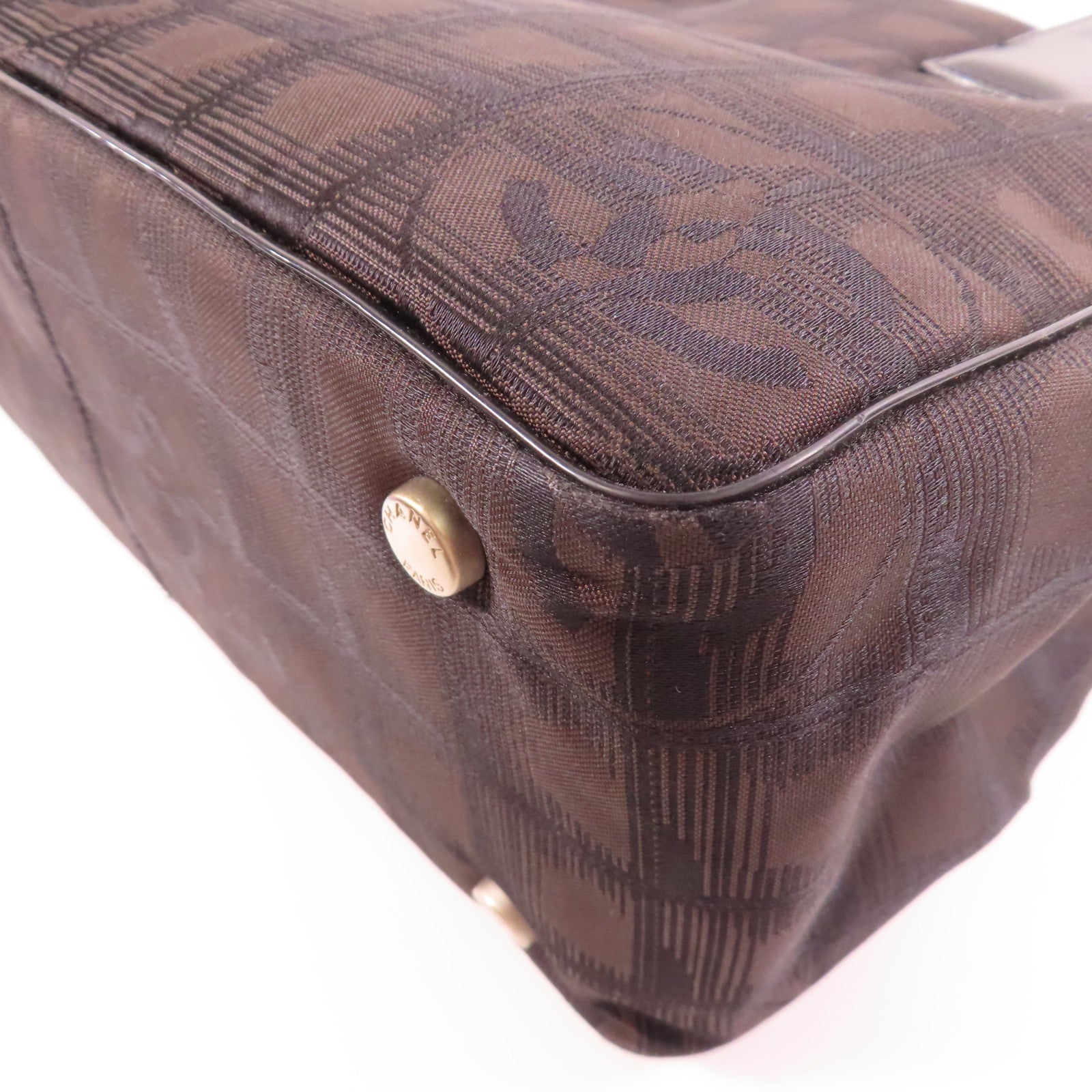 CHANEL 尼龍New Travel Line金扣肩背袋