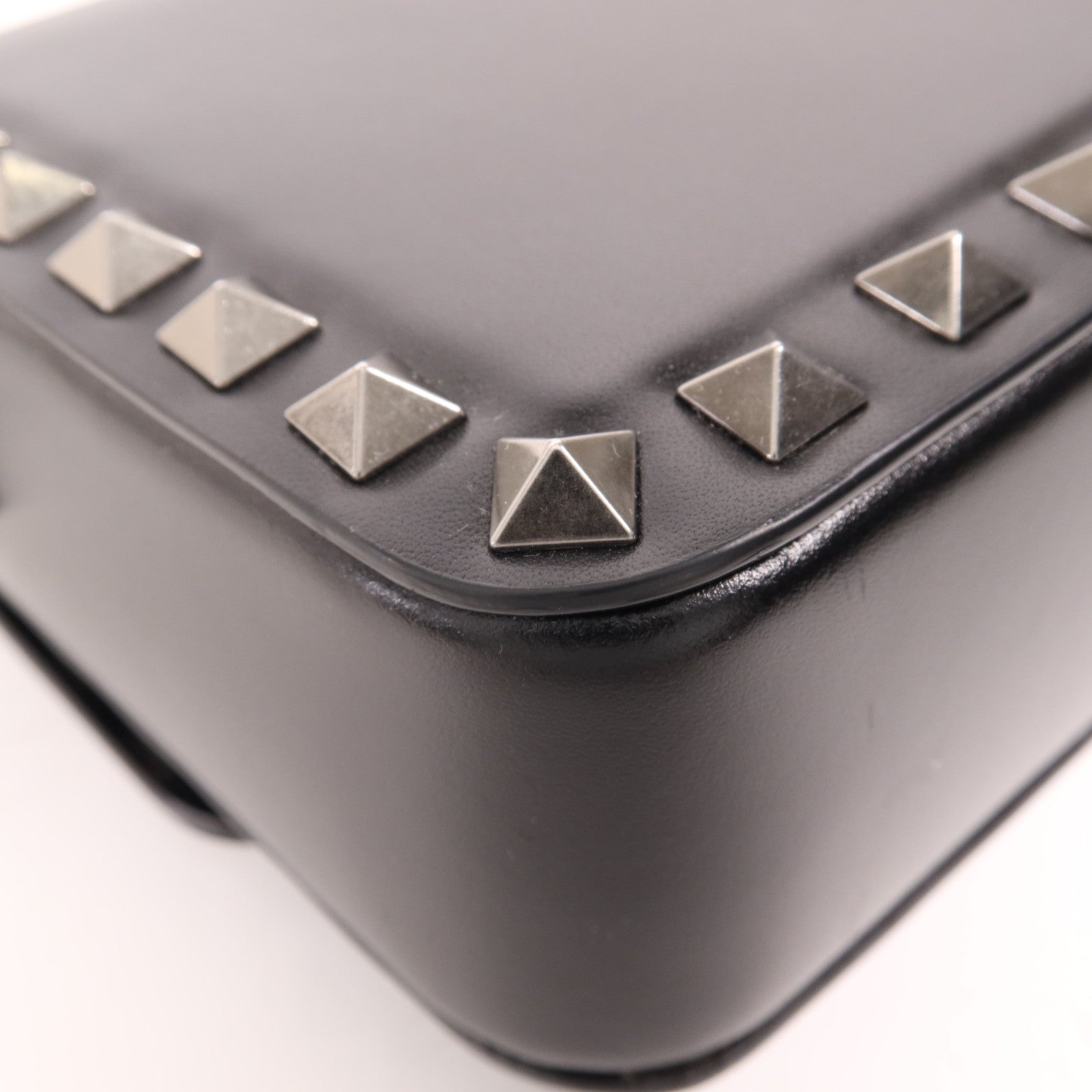 Valentino 牛皮皮革Shoulder Bag銀扣肩背袋