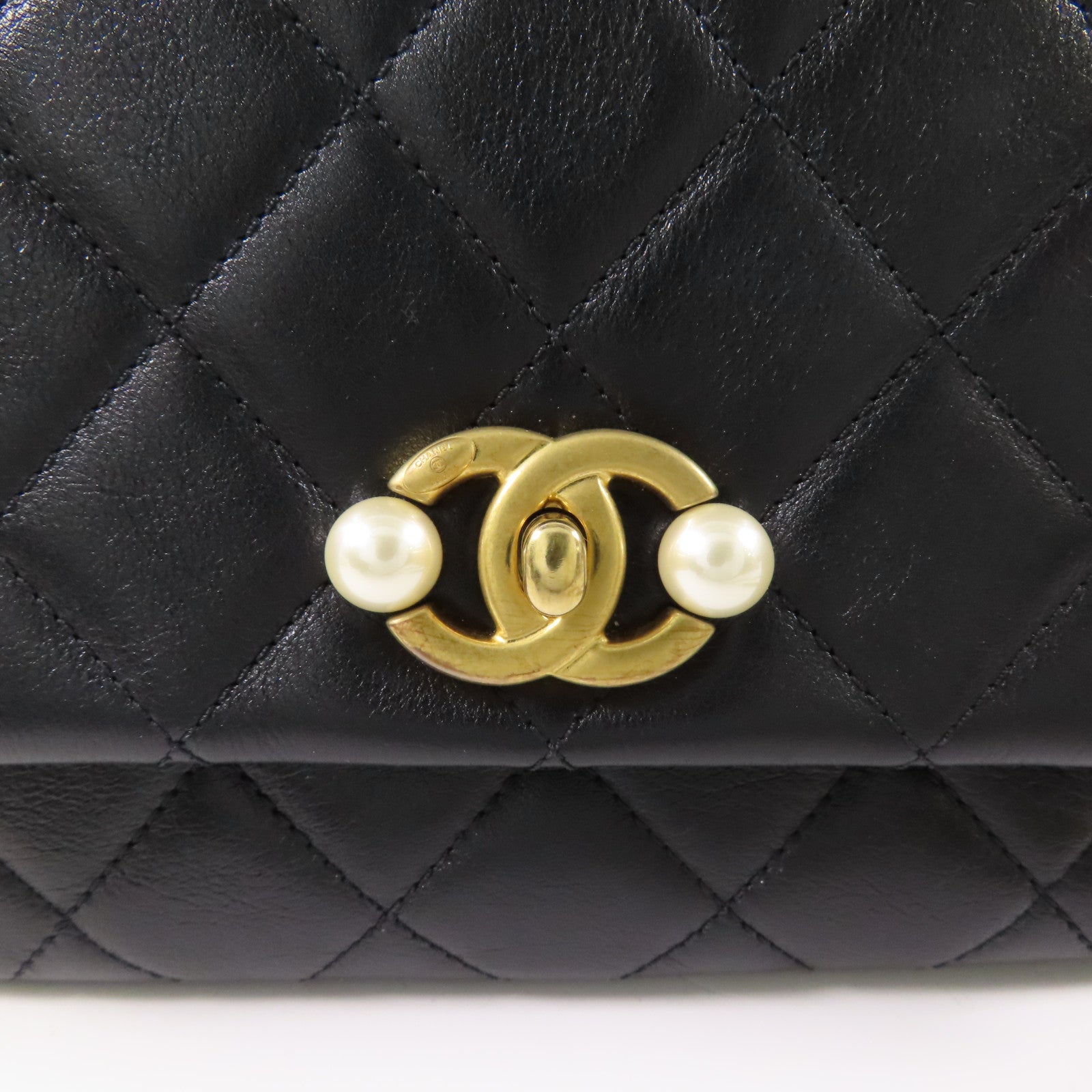 CHANEL 【激減優惠】牛皮皮革Chain Shoulder金扣鏈帶肩背袋