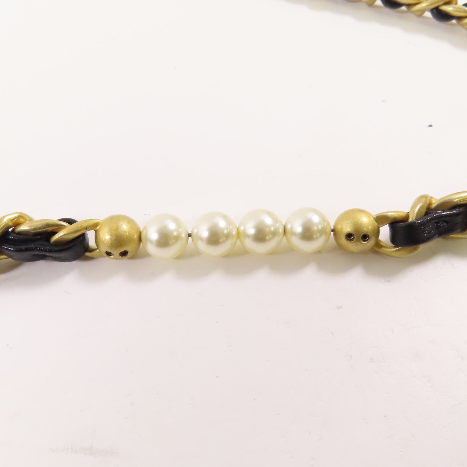 CHANEL 【激減優惠】牛皮皮革Chain Shoulder金扣鏈帶肩背袋