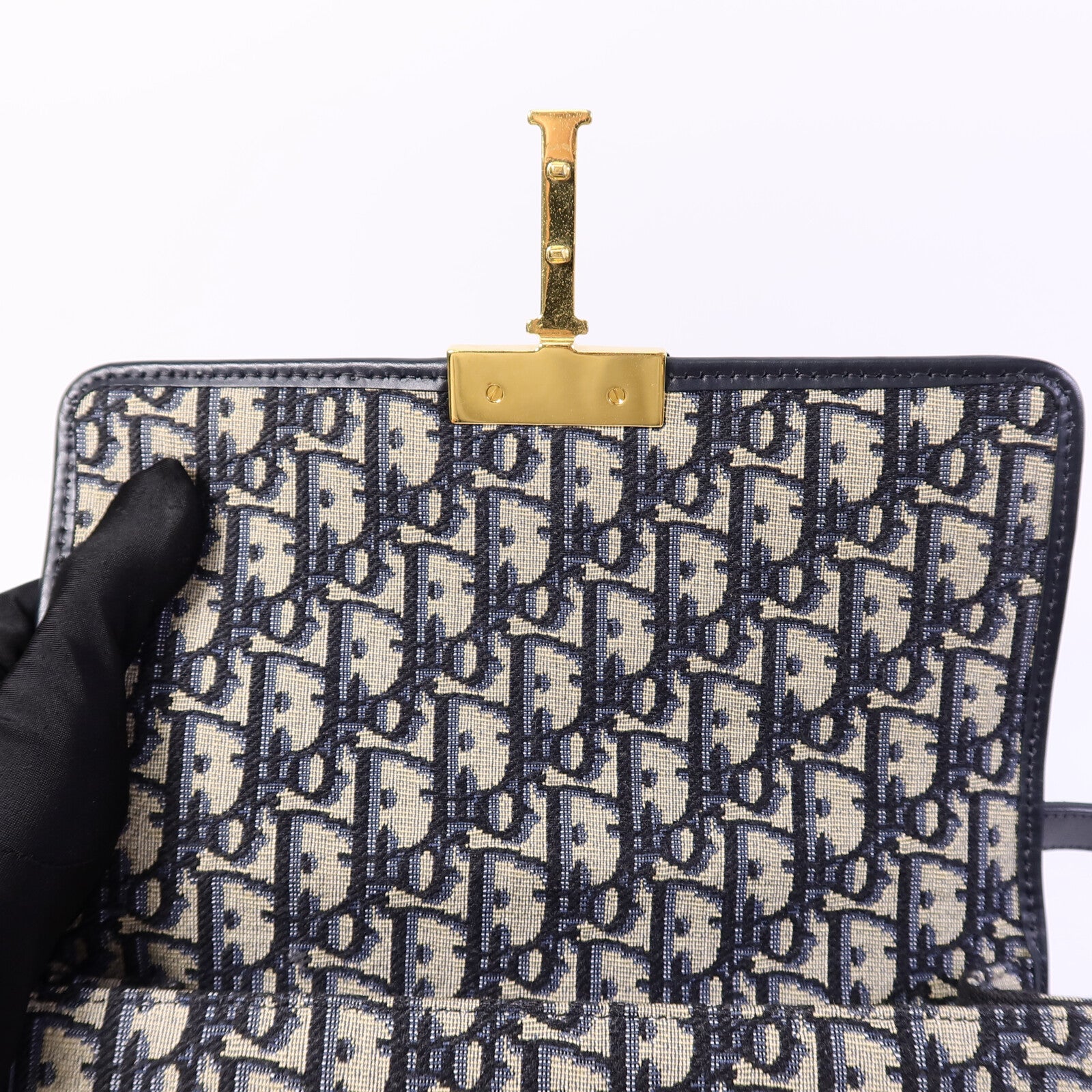 Dior 帆布Montaigne 30肩背袋