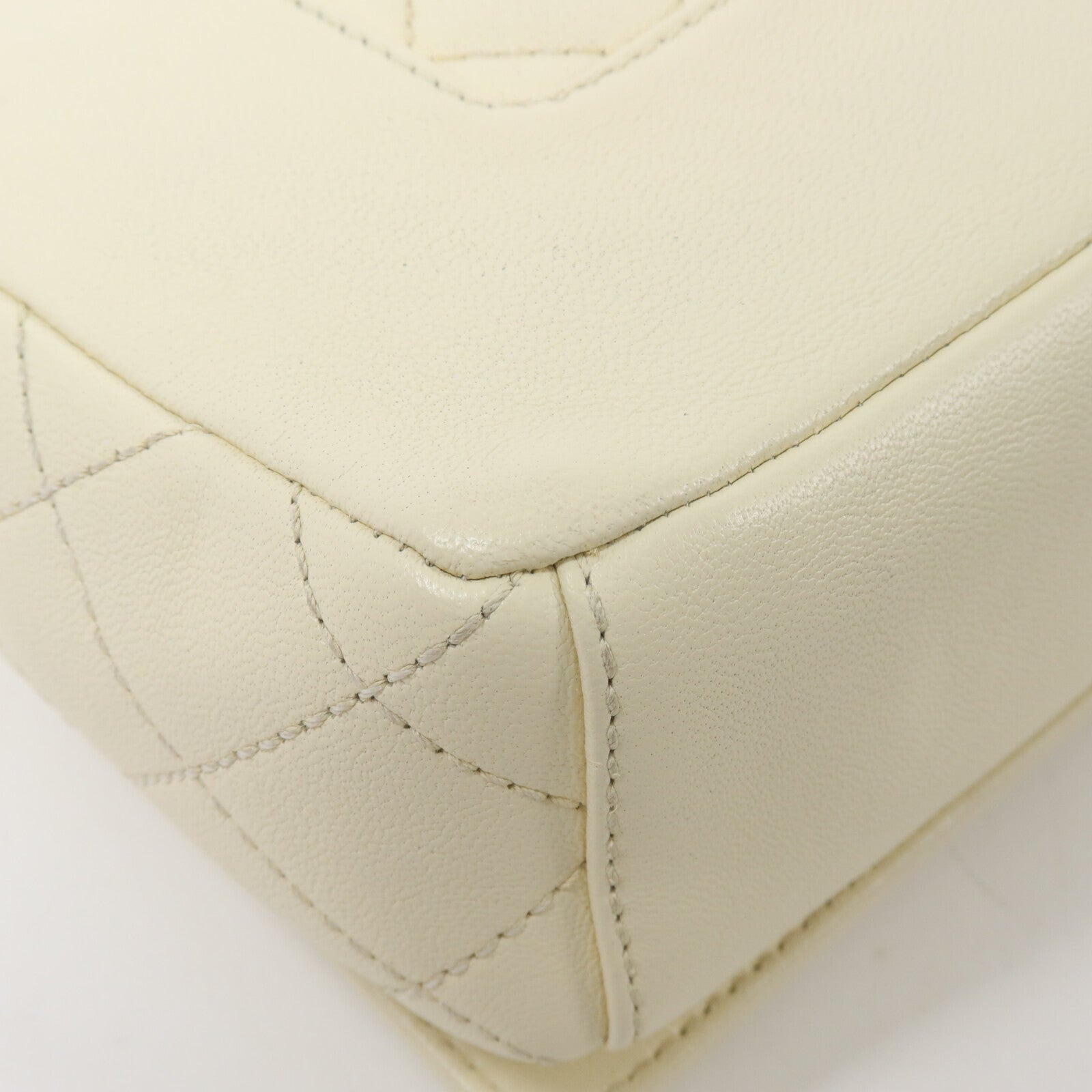 CHANEL 羊皮皮革Mademoiselle Vintage Flap Bag鏈帶肩背袋