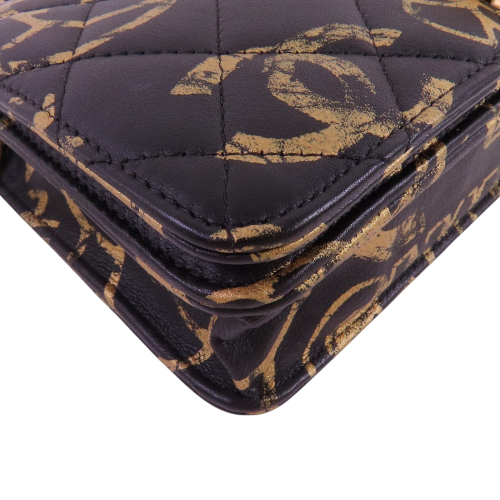 CHANEL 牛皮皮革WOC Wallet On Chain金扣鏈帶肩背袋